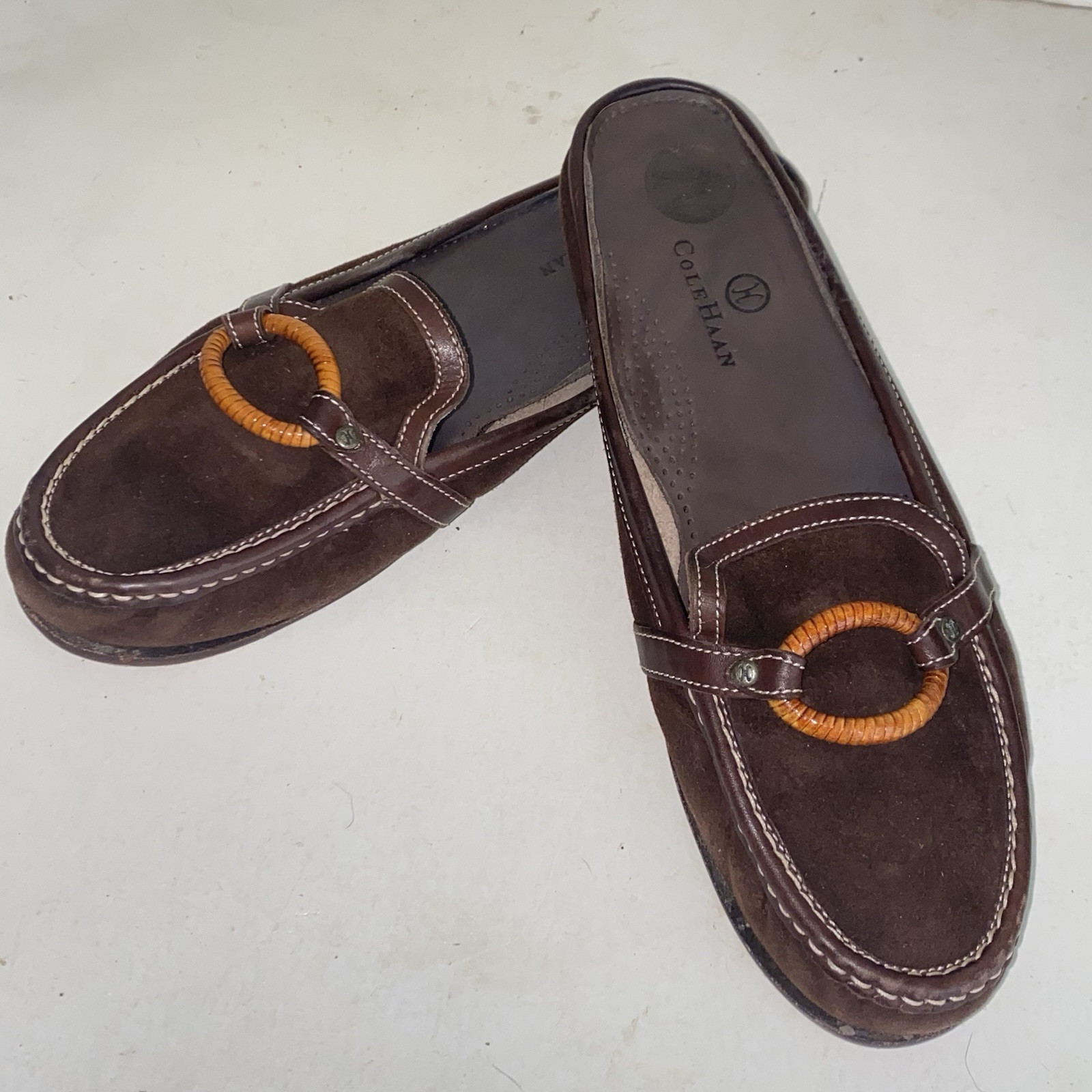 Cole Haan Brown Suede Leather Oval Wicker Front Accent Mules Womens Size 9 B