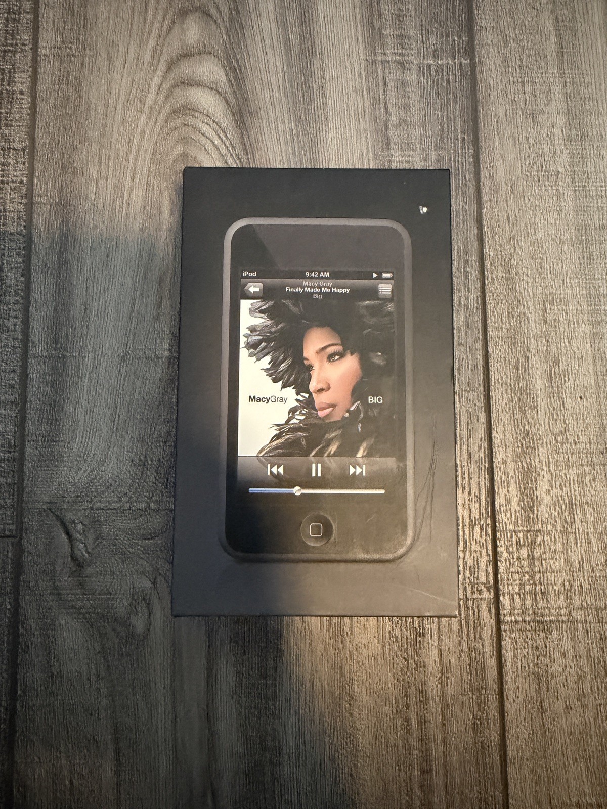 EMPTY BOX ONLY iPod Touch 1st Gen MA623LL/A  16GB Macy Gray with silicone case
