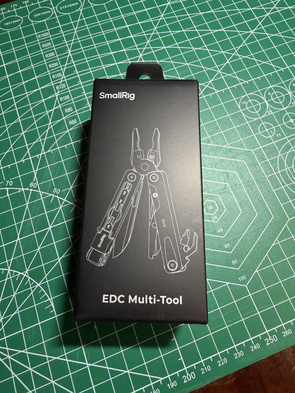 SmallRig Photography 16-in-1 EDC Multitool (5294) – Professional Camera Rig Tool