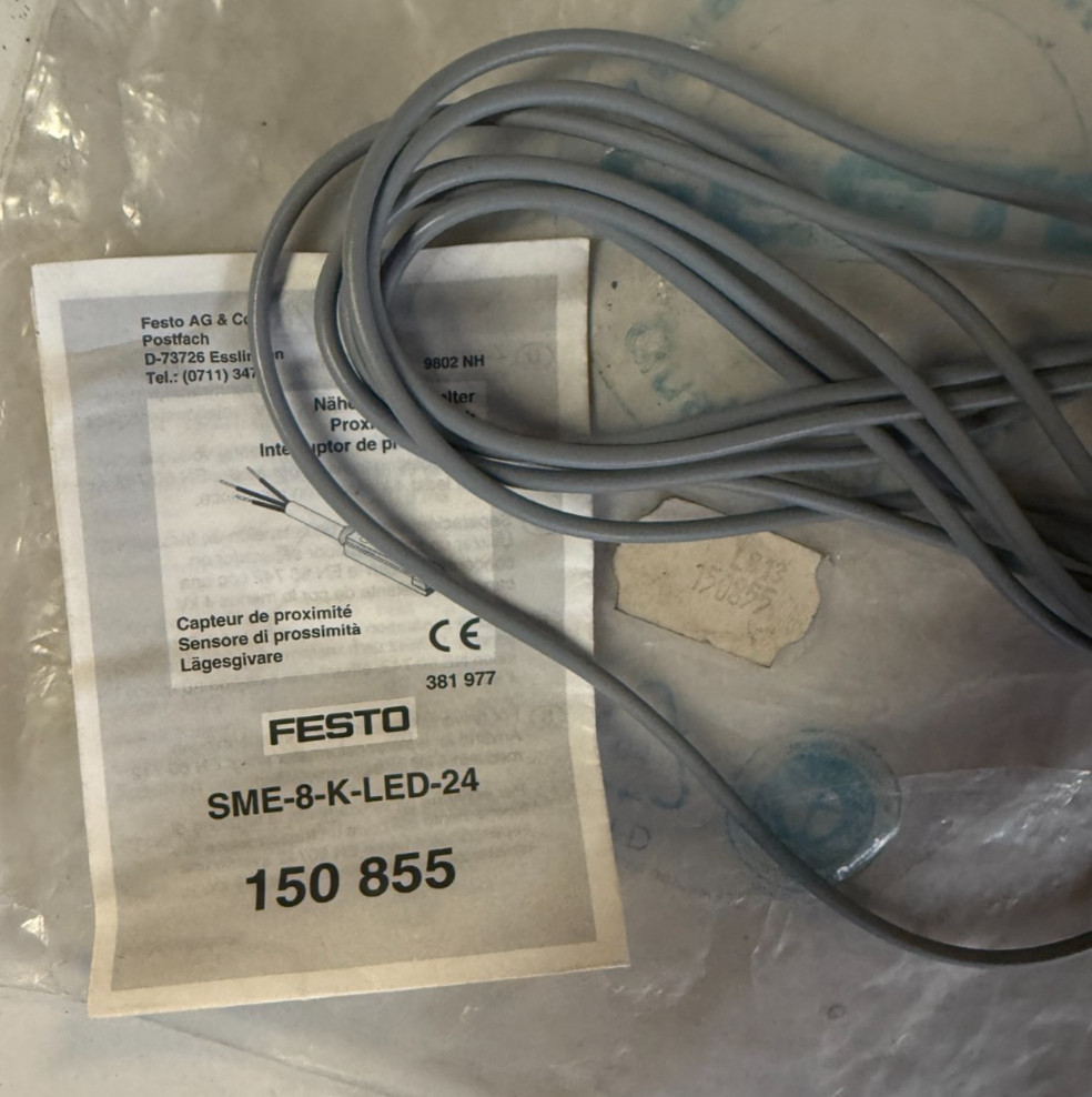 Festo SME-8-K-LED-24 150 855 L813 Sensor New