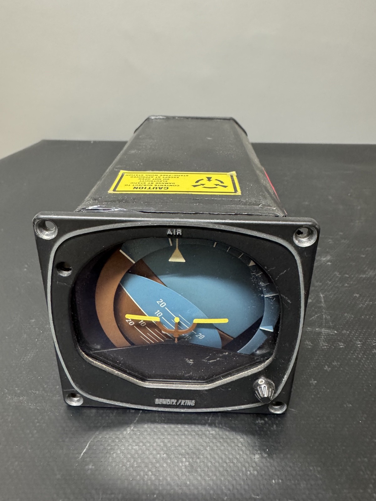 Bendix King KG 258 Horizon Gyro PN 060-0020-02 - as removed