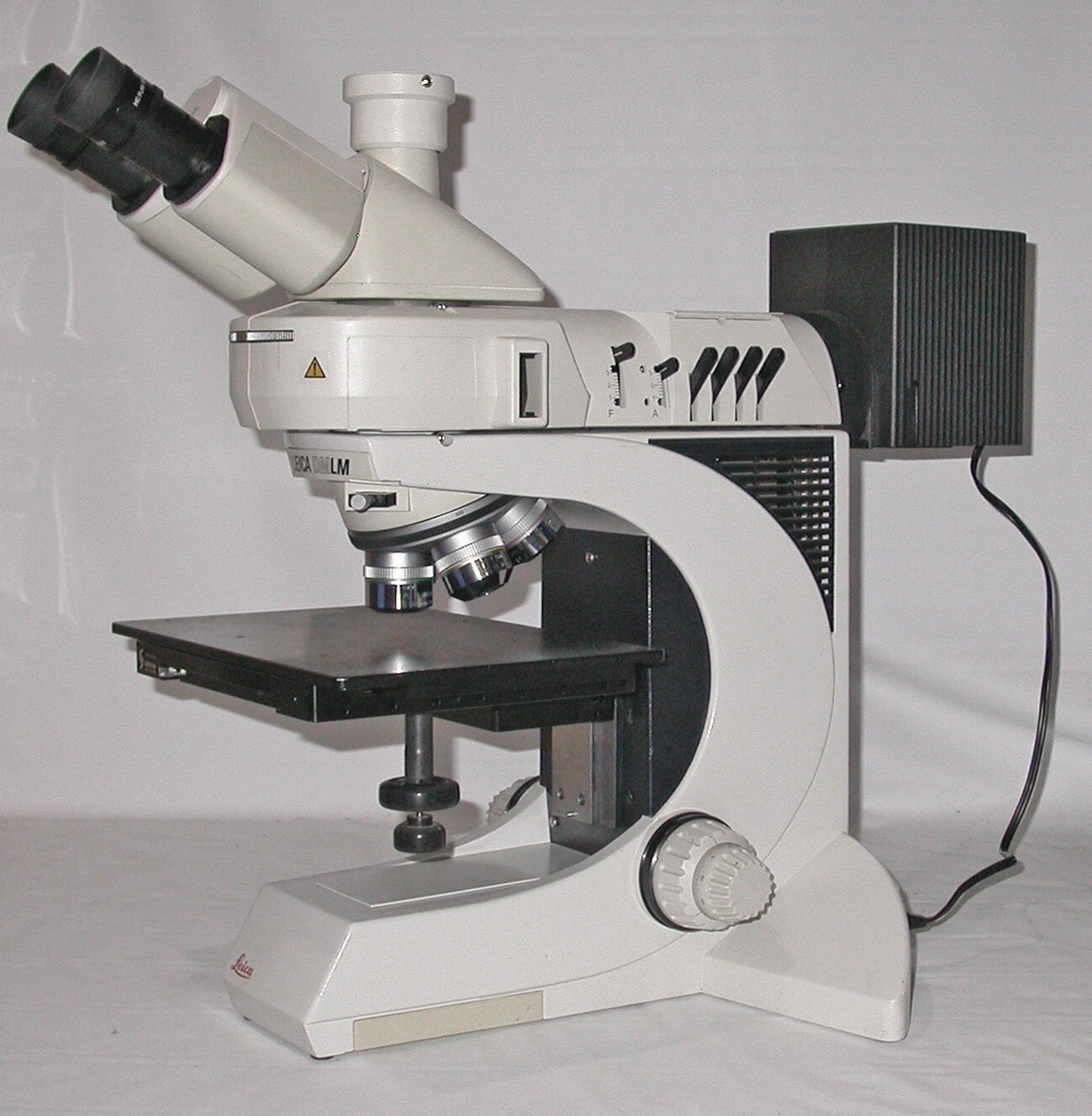 Leica DM LM DIC Nomarski Brightfield Darkfield Reflected Light Microscope