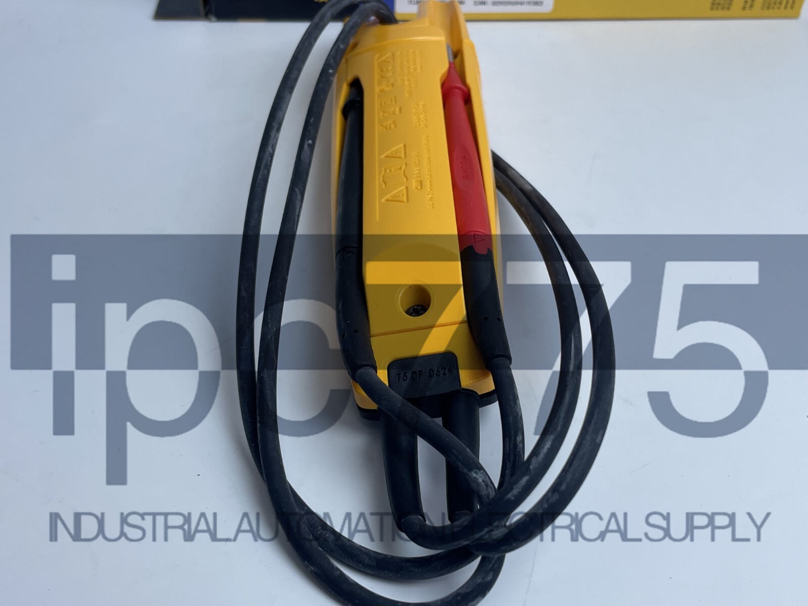 Fluke T5-600 Clamp Meter Continuity Current Electrical Tester #Z