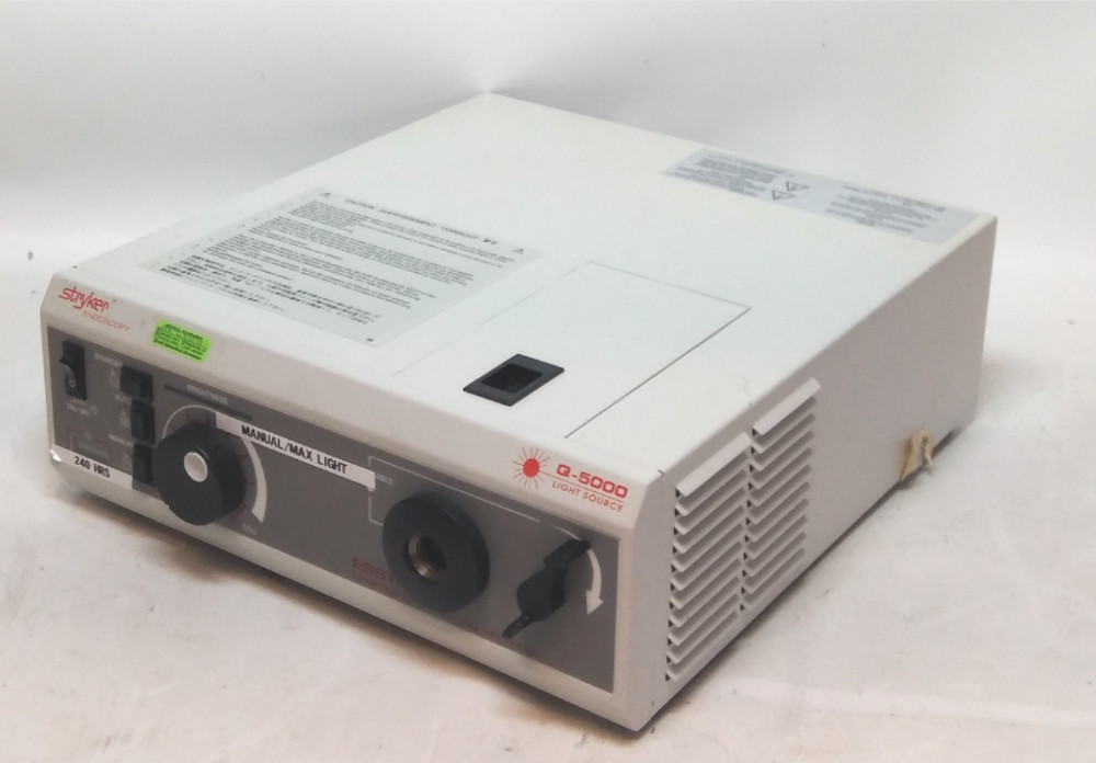 Stryker Endoscopy X5000 Light Source 220-180-000
