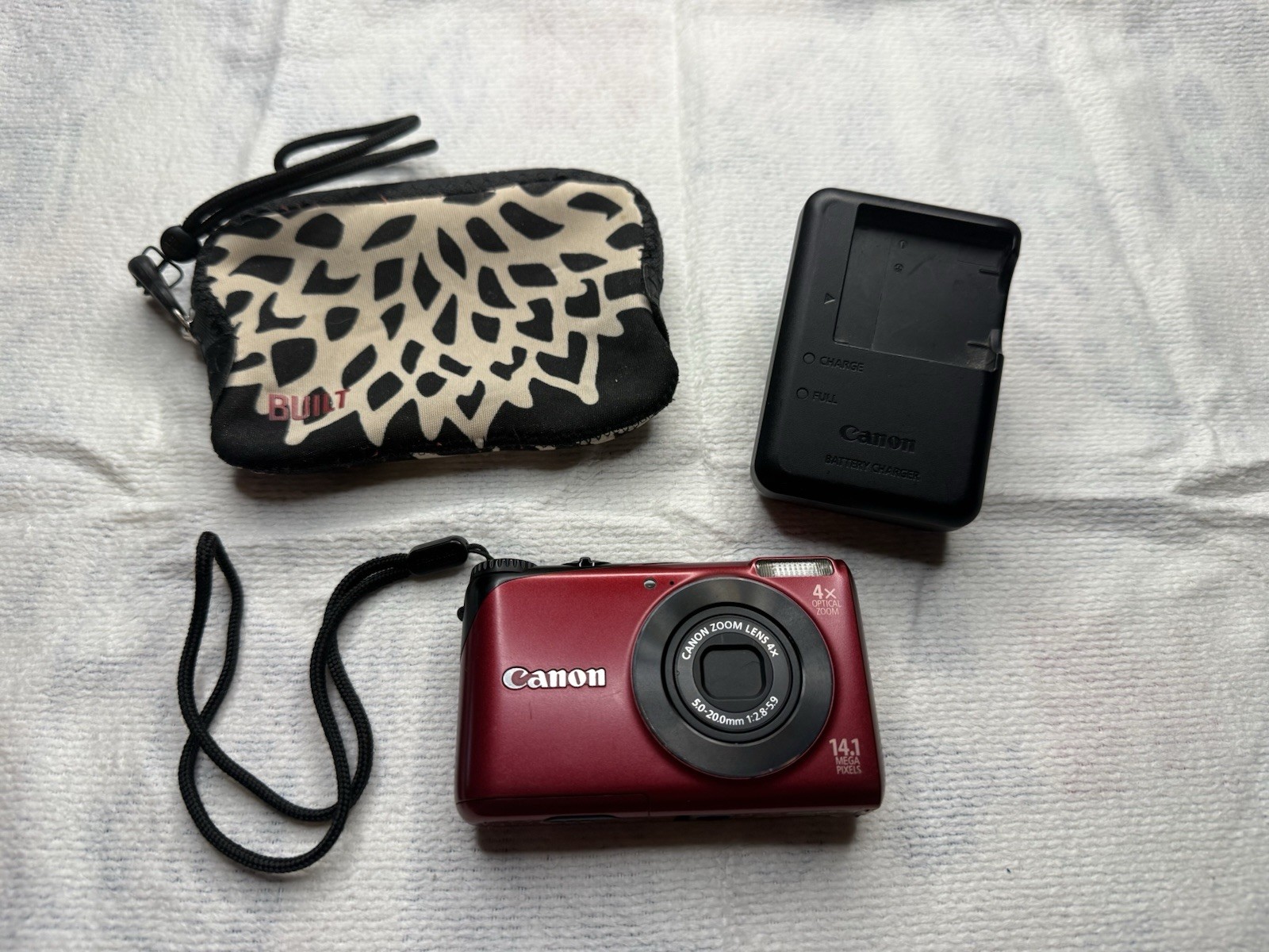 Canon PowerShot A2200 14.1MP Digital Camera Red W/ Battery And Charger *WORKS*