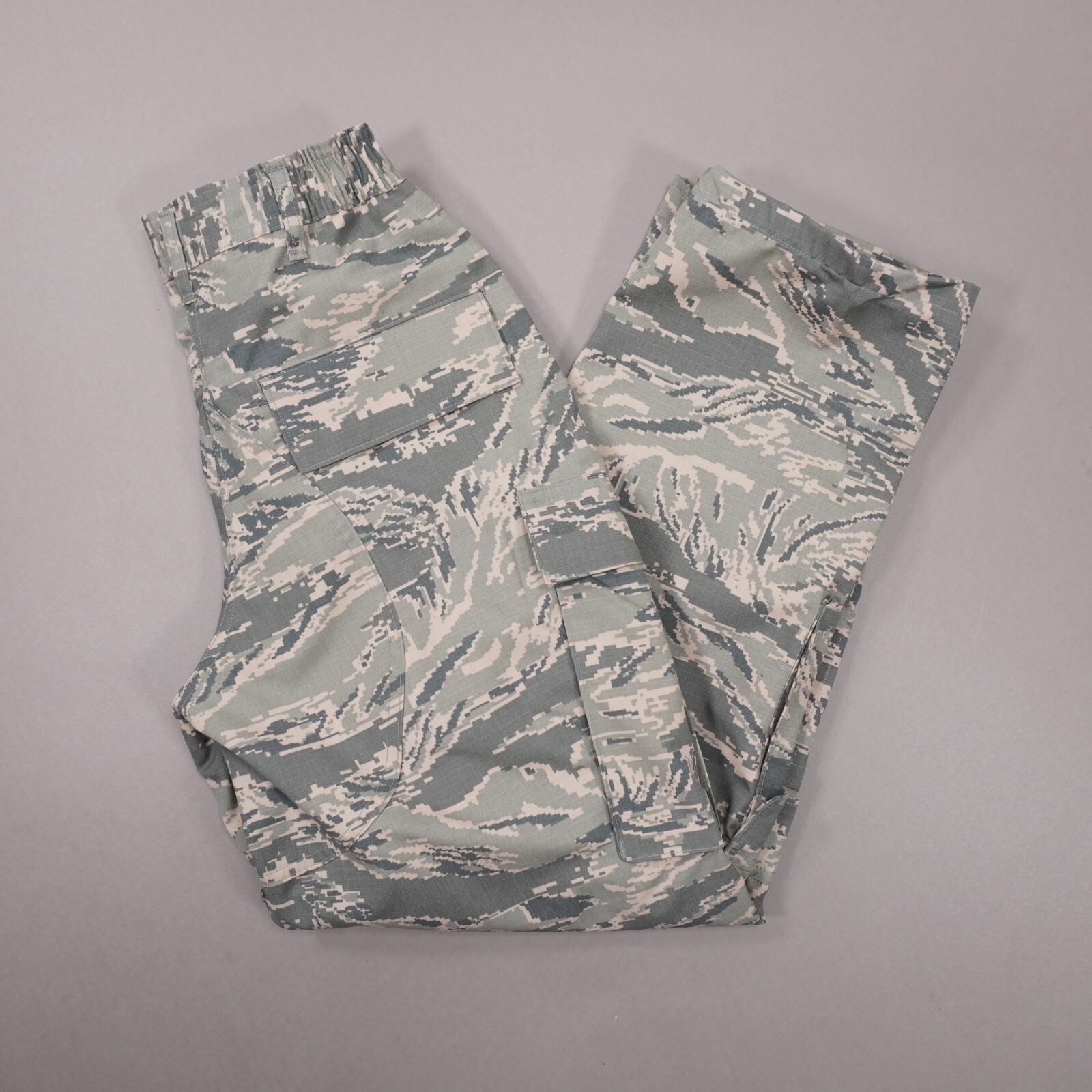 NEW USAF Womens Size 6 Short Utility Trousers Air Force Camo 8410-01-598-7237