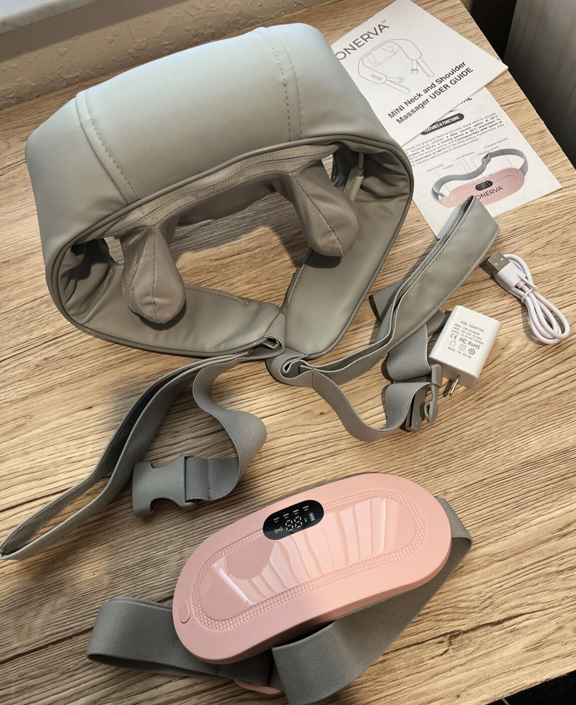 Neck Massager Portable w heat Deep tissue Massage for Muscles w Shiatsu NEW