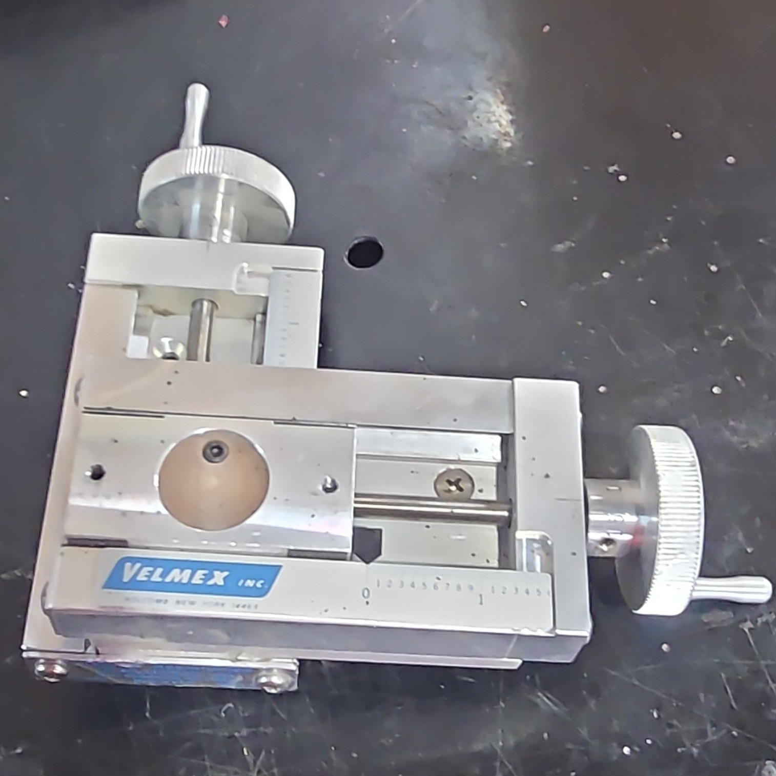 Velmex UniSlide XY Linear Positioning Stage/Positioner Series A25U A25U