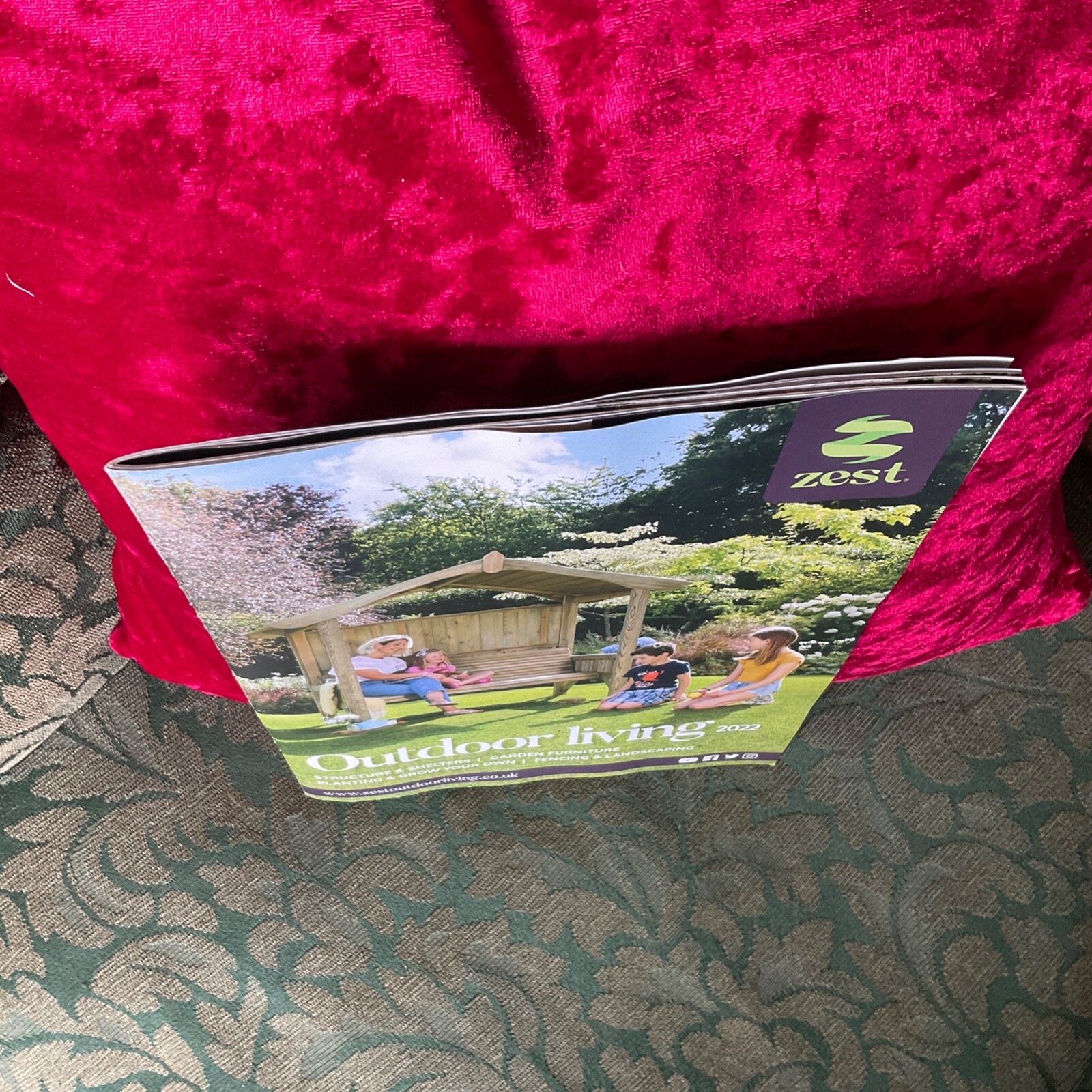 OUTDOOR LIVING ZEST CATALOGUE / BROCHURE 2022 Customer Edition 14