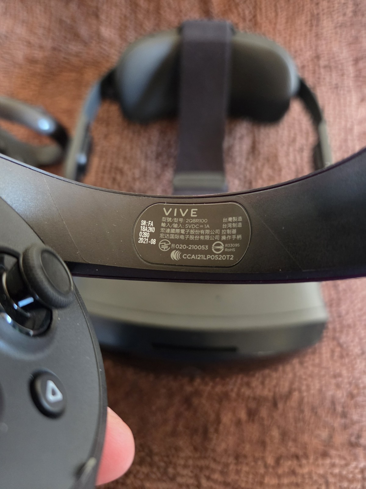 HTC Vive Focus 3 VR Headset –Full Kit, Controllers Play VR Games