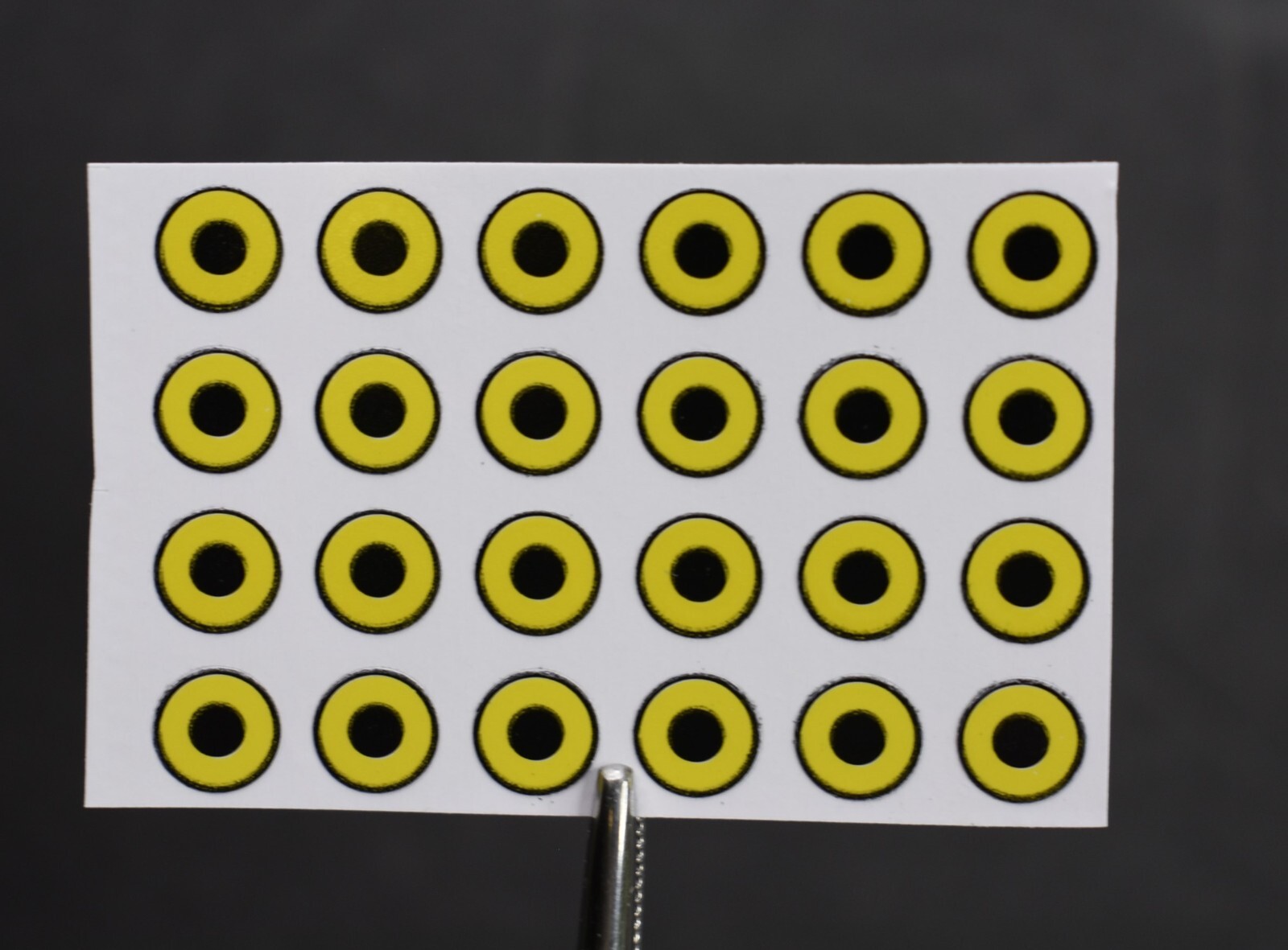 24 Vintage Look FLAT YELLOW & BLACK CIRCLE  3/16"  5mm Adhesive EyesTying Lures