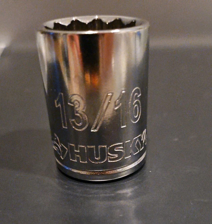 Husky 13/16, 12 Point 1/2" Drive Shallow Socket  WW