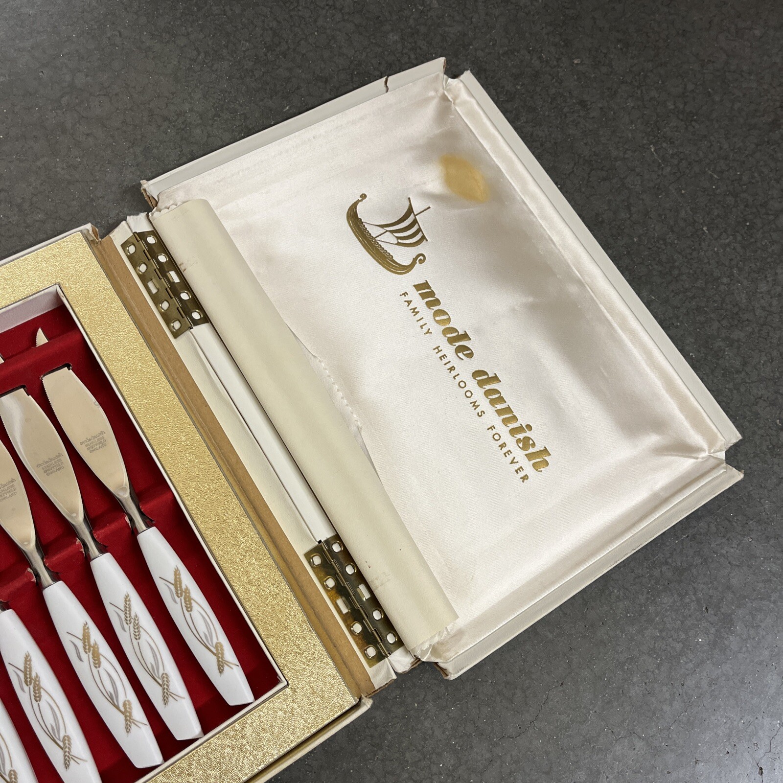 Mode Danish Stainless Sheffield England Knife Set