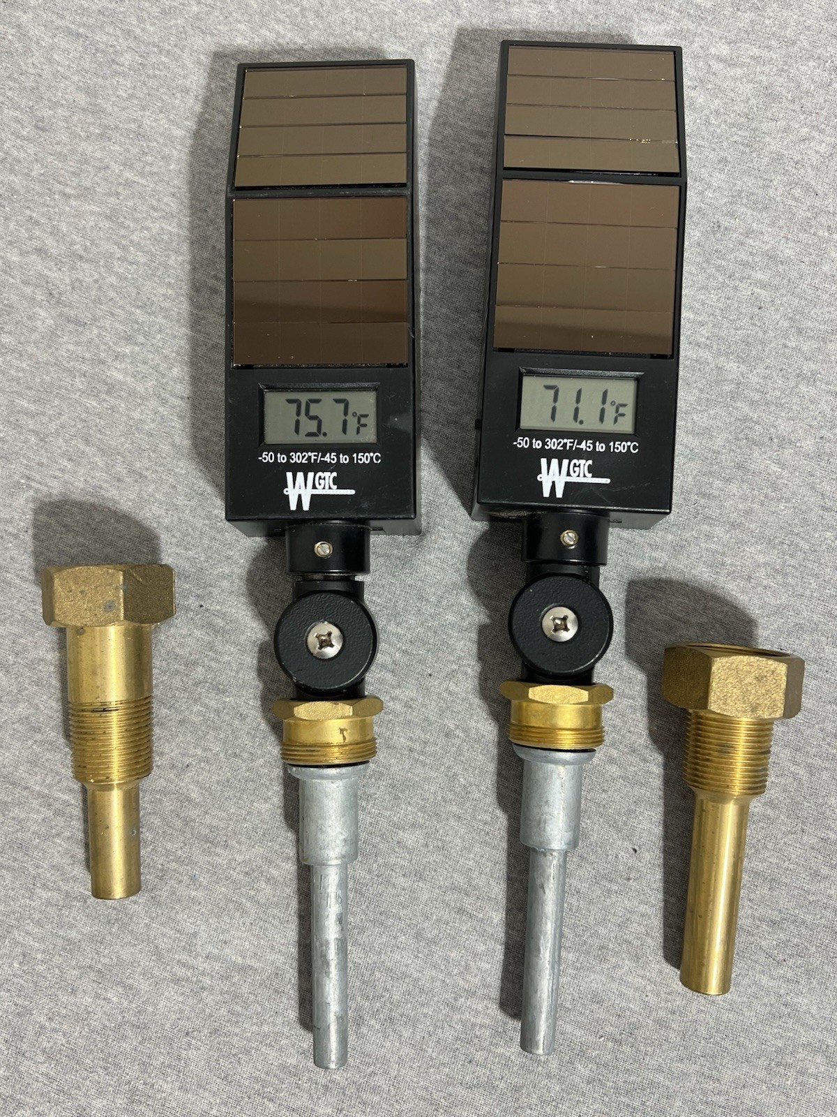 2 WGTC Model#AADHFC  Solar Thermometer & 2 Thermowell Couples 3/4" Npt Thread