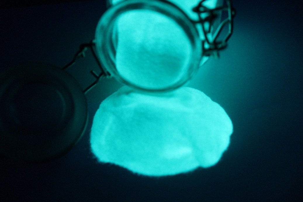 AQUA, Automotive, Glow in the Dark, Airbrush, Powder Coat, Pigment, Fishing