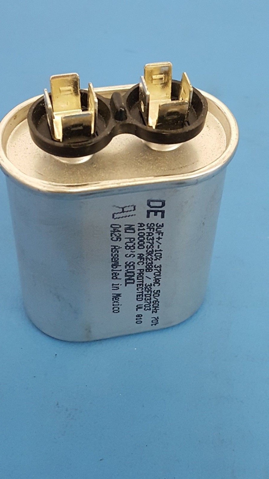 Capacitor, Motor Starter, 3uf, 370VAC, Oil Filled, CDE, SFA37S3K238B, 32FD3703