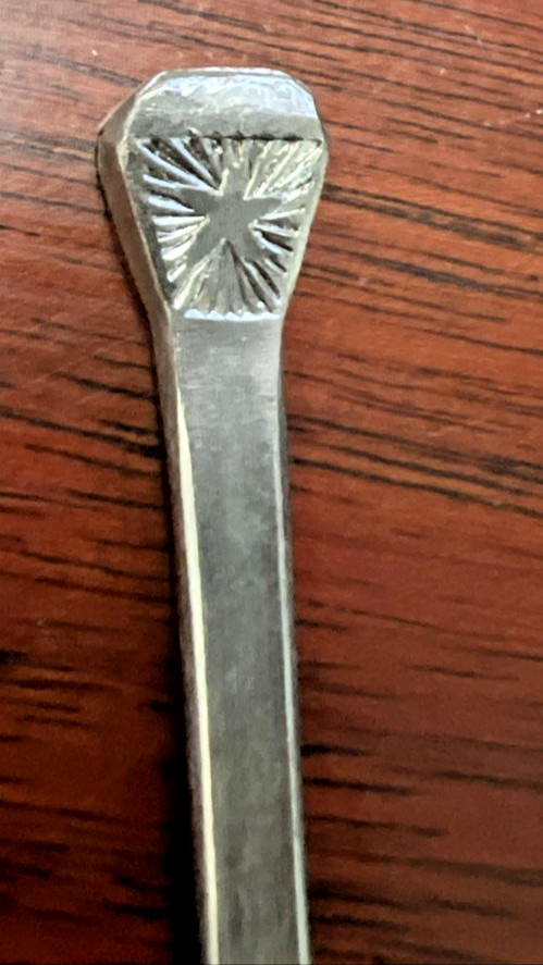 25 Square Cut Nails Flat Head