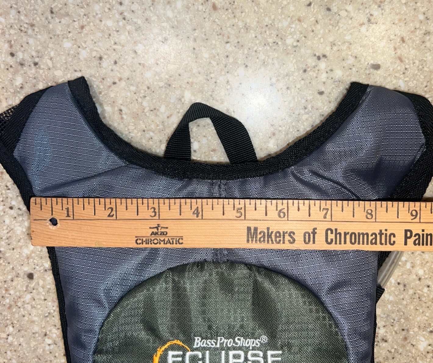 Bass Pro Shops Eclipse 1.5L/50-oz. Hydration Pack New Without Tags