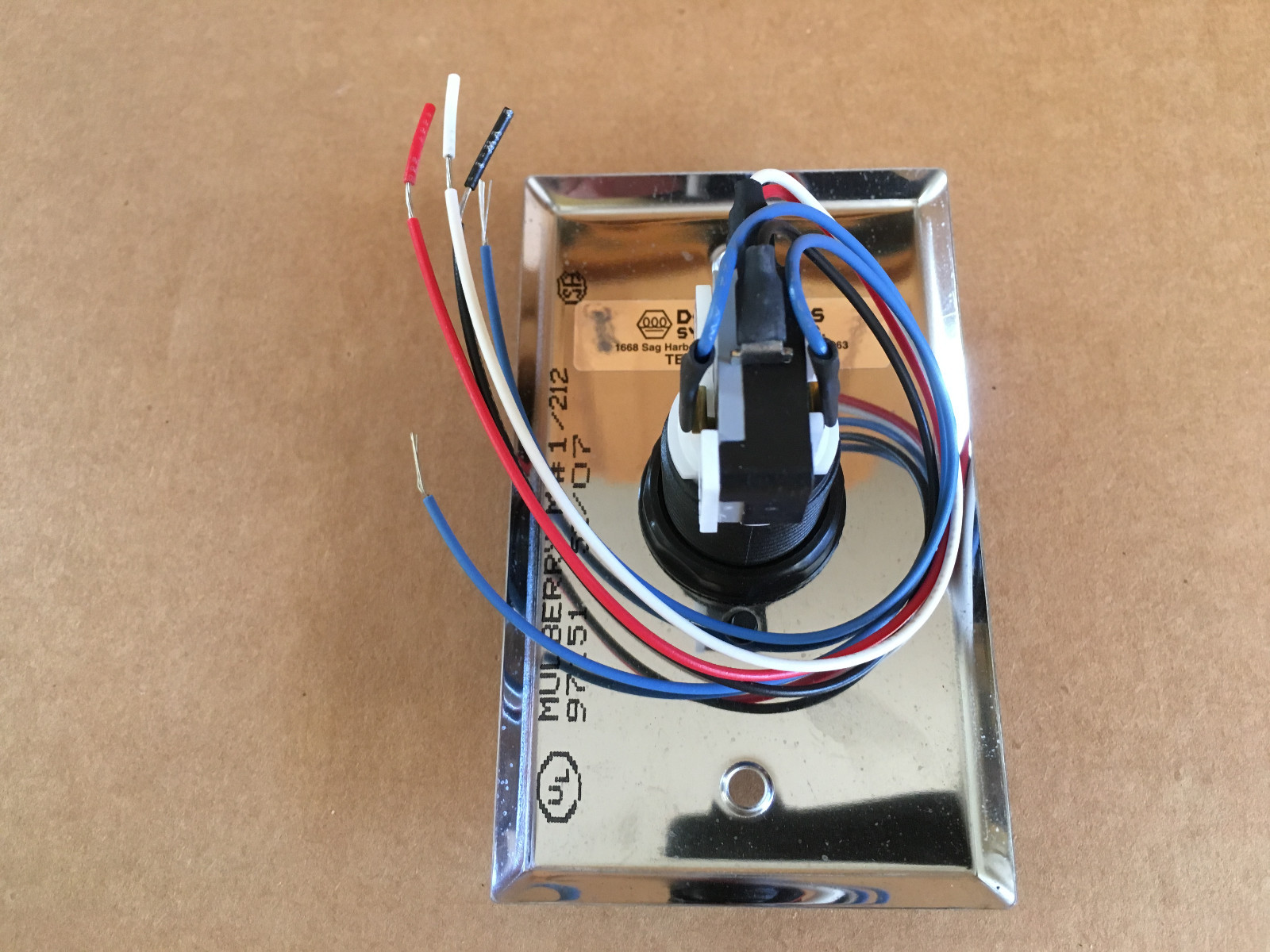 DORTRONICS 5215-SPBxE1 PUSH TO EXIT PLATE SINGLE GANG SWITCH