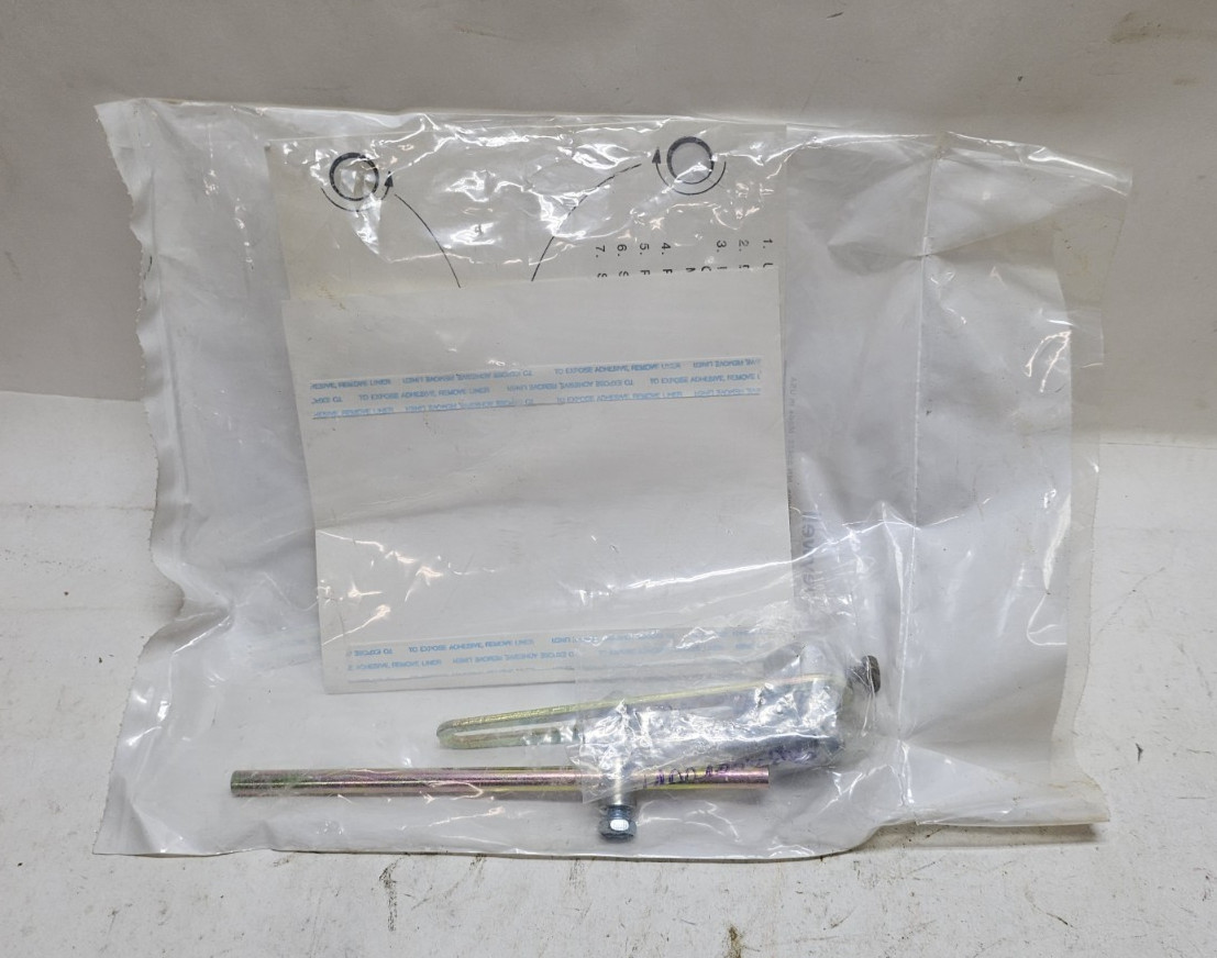 Honeywell 14002061-006  MP909E & H Damper Actuator Arm Package Assembly