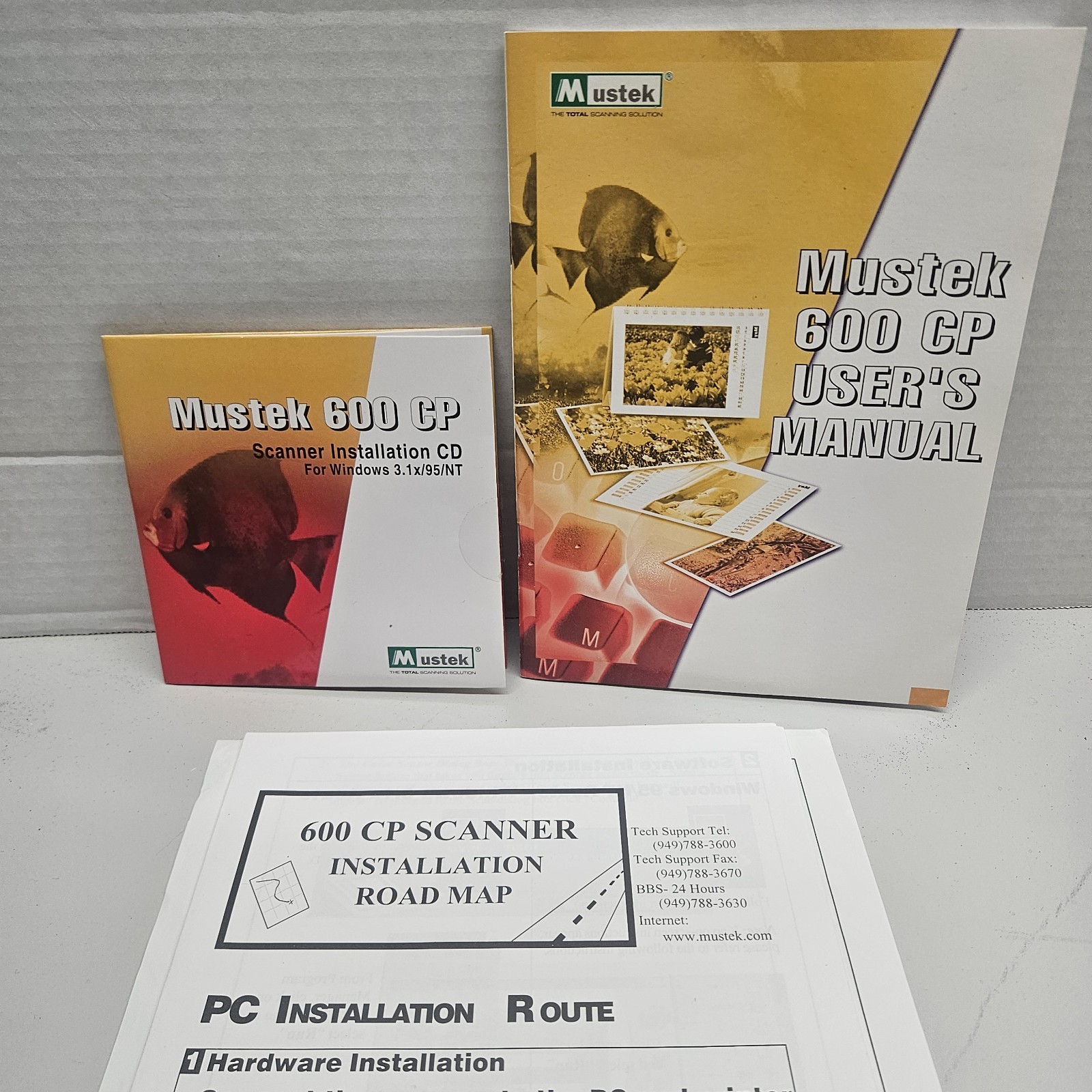 Mustek 600 CP Scsnner Installation CD & Users Manual 1998 Windows 3.1 95 NT