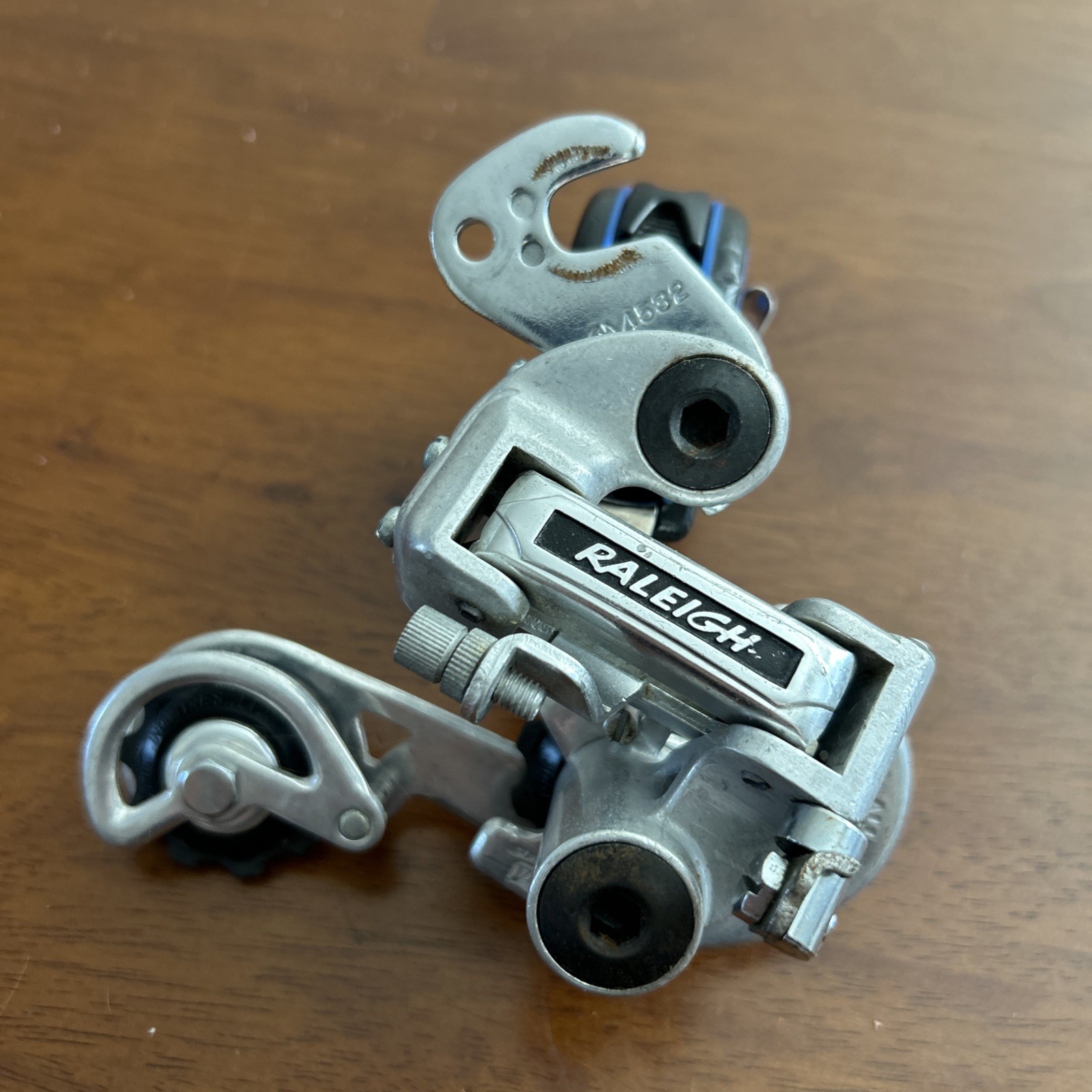 Raleigh Suntour VGT Vintage Rear Derailleur Silver Long Reach 6 Speed Ships USA!