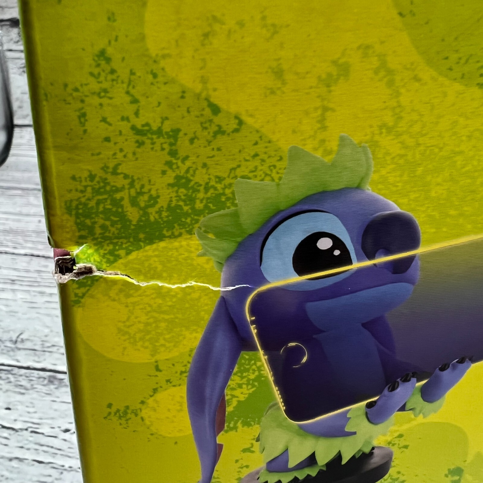 Disney Hula Stitch Phone and Controller Holder Cable Guys Lilo & Stitch