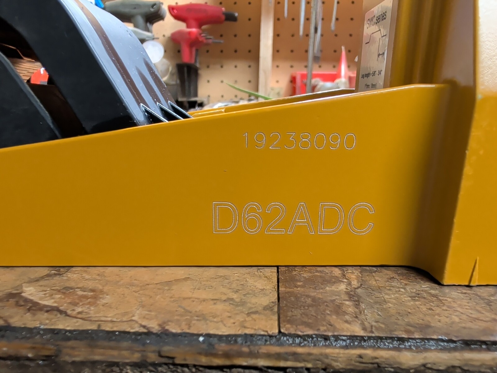 Bostitch D62ADC Roll Feed Pneumatic Stapler - Box Closing Carton Stapler
