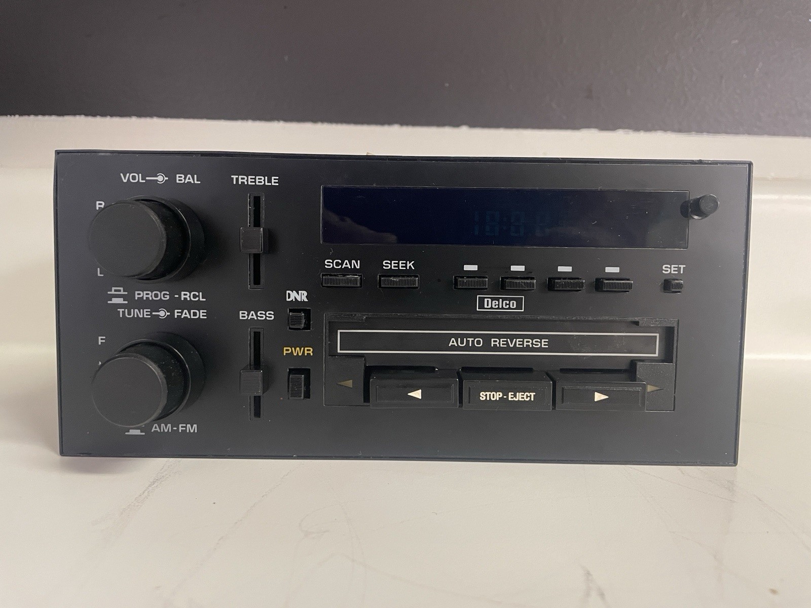 89-94 Chevy Delco AM/FM radio cass w/BT, fits Chevy Blazer S10 Camaro 16161615