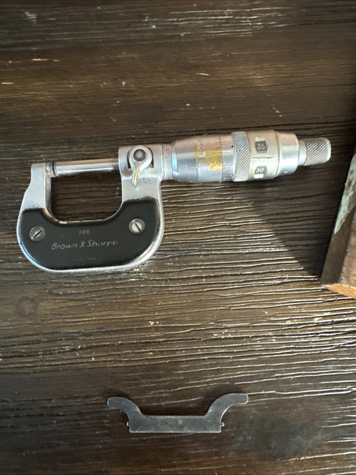 Brown & Sharpe 0-1 inch Outside Micrometer w/Box (Model 200, 0.0001" Resolution)