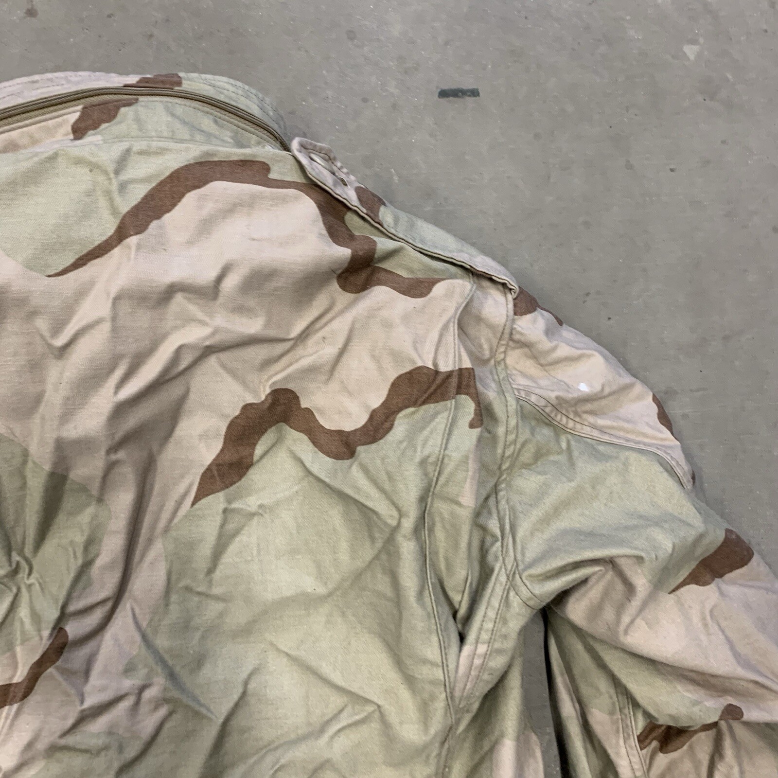 USGI Coat, Cold Weather, Field, Desert Camouflage Pattern, Size Small Long, EUC