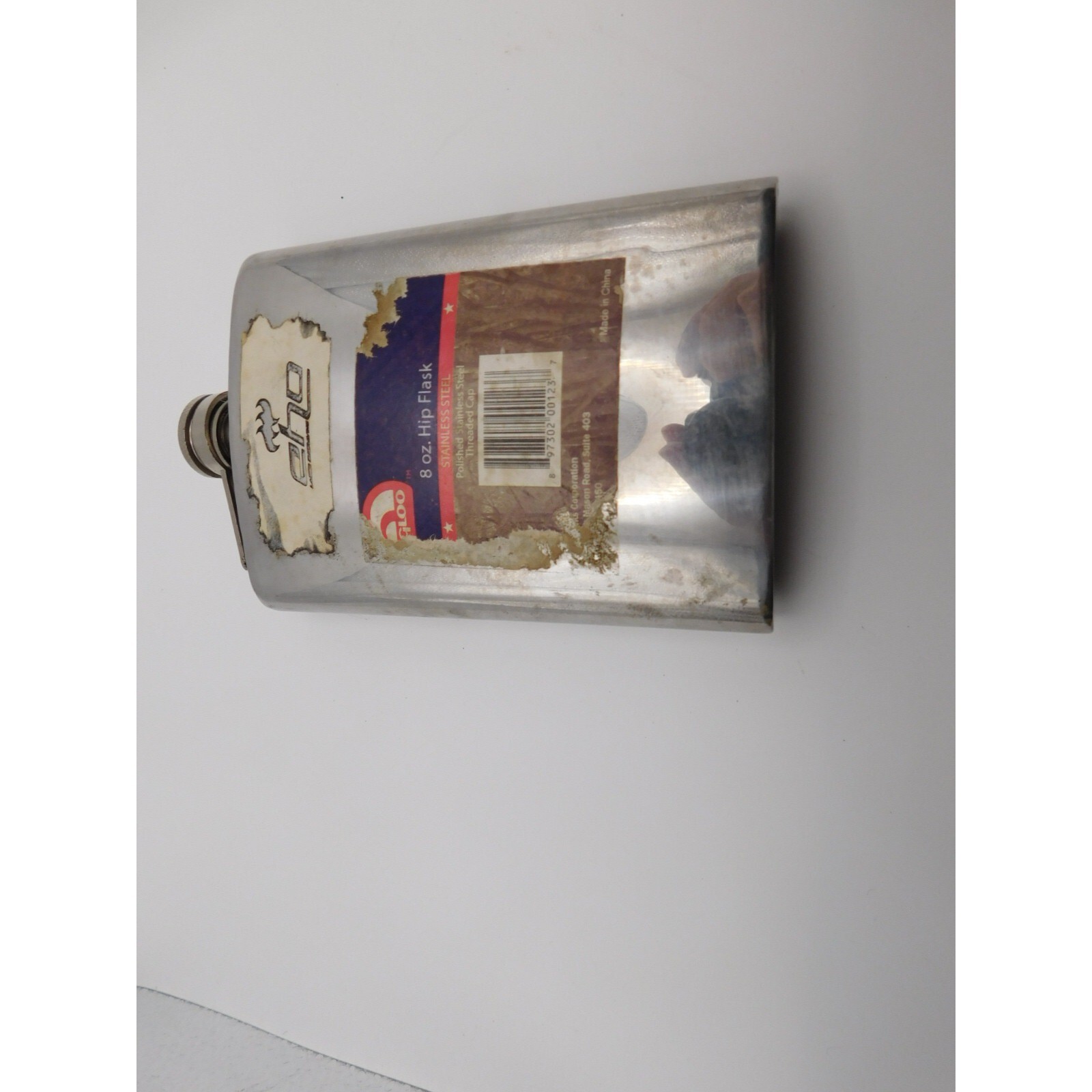 Igloo 8 oz Hip Flask Unused