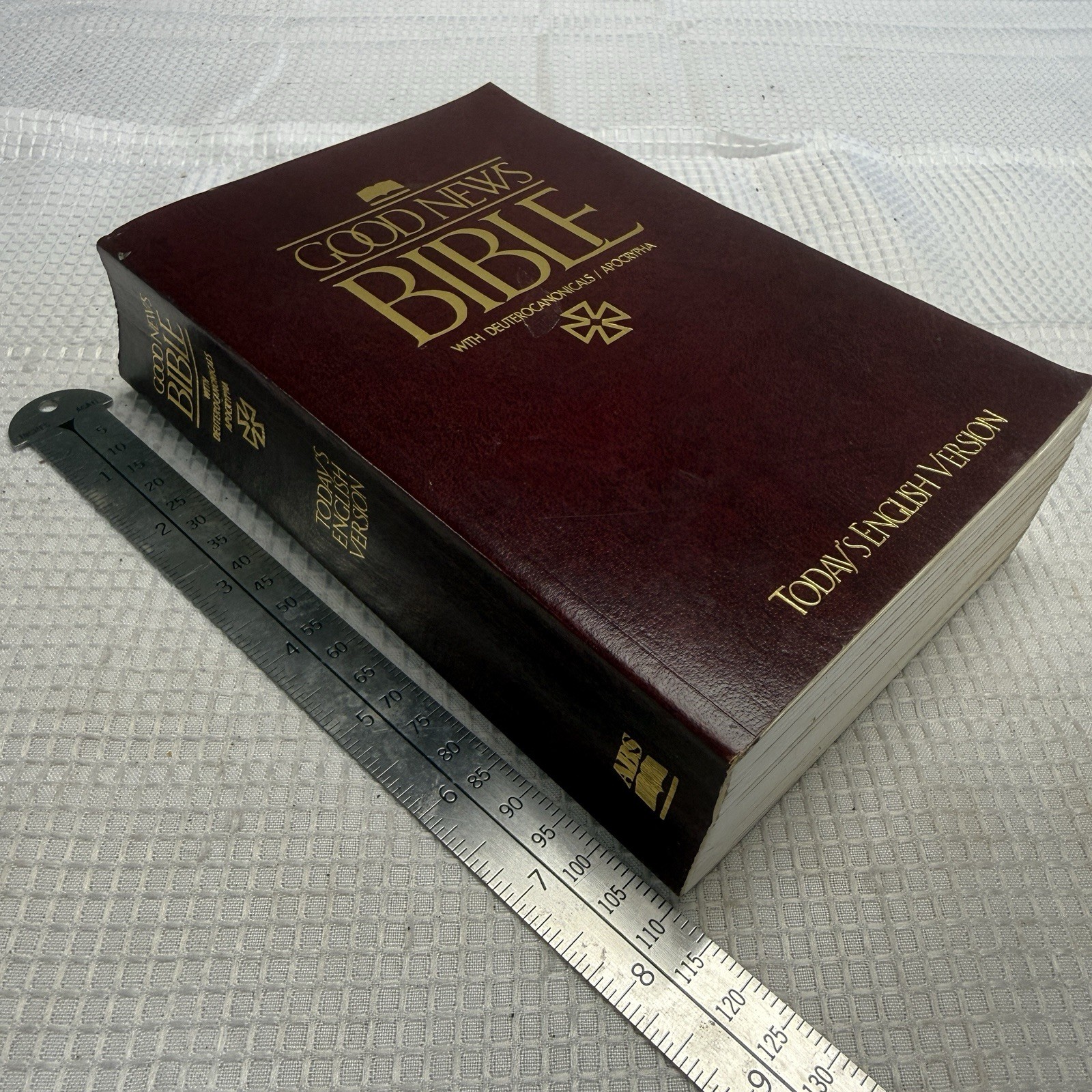 Good News Bible Todays English Version Deuterocanonicals Apocrypha ABS ‘93 pics