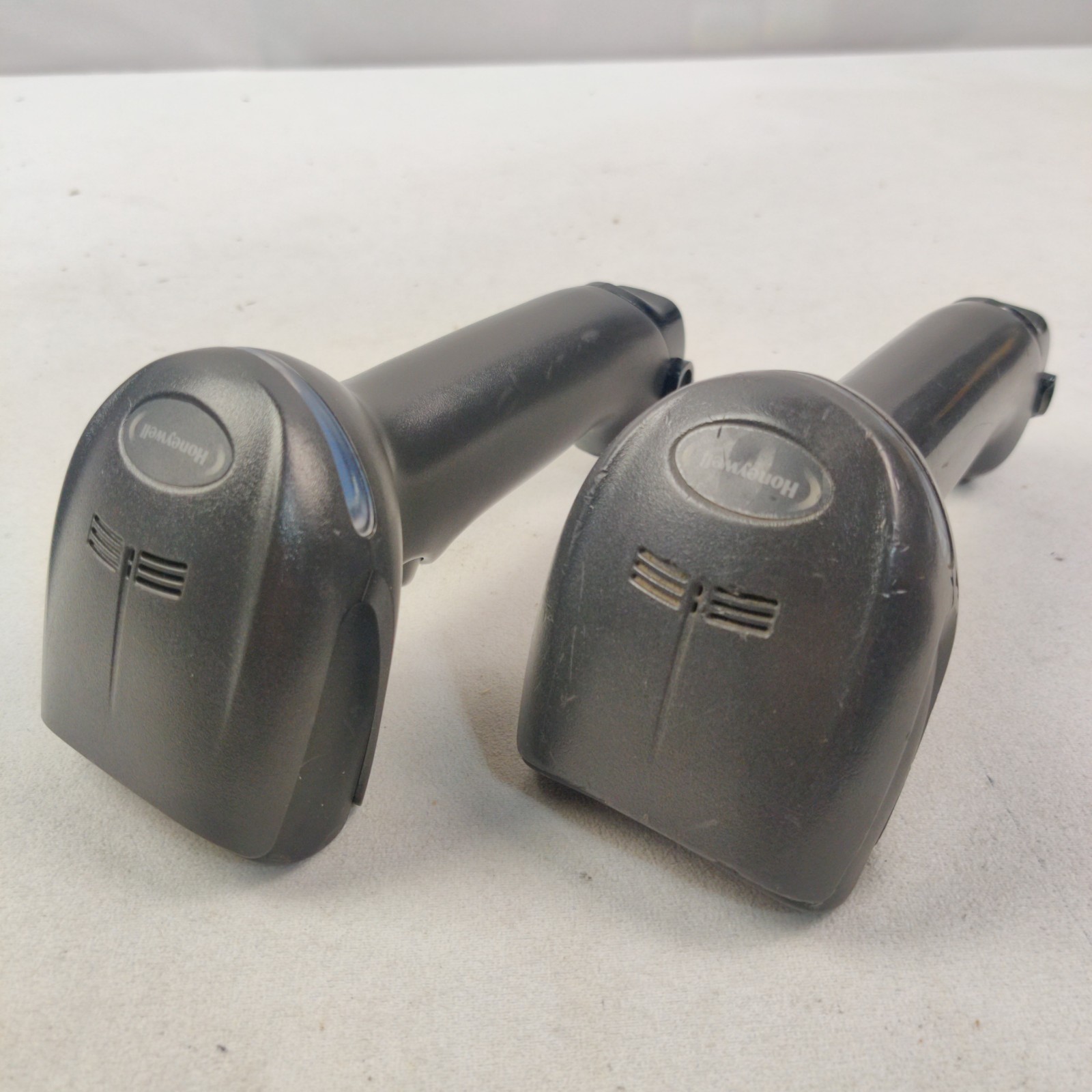 LOT OF 2 - HONEYWELL 1950 BARCODE SCANNERS ONLY 1950GSR-2-2-INT-N - NO CABLES