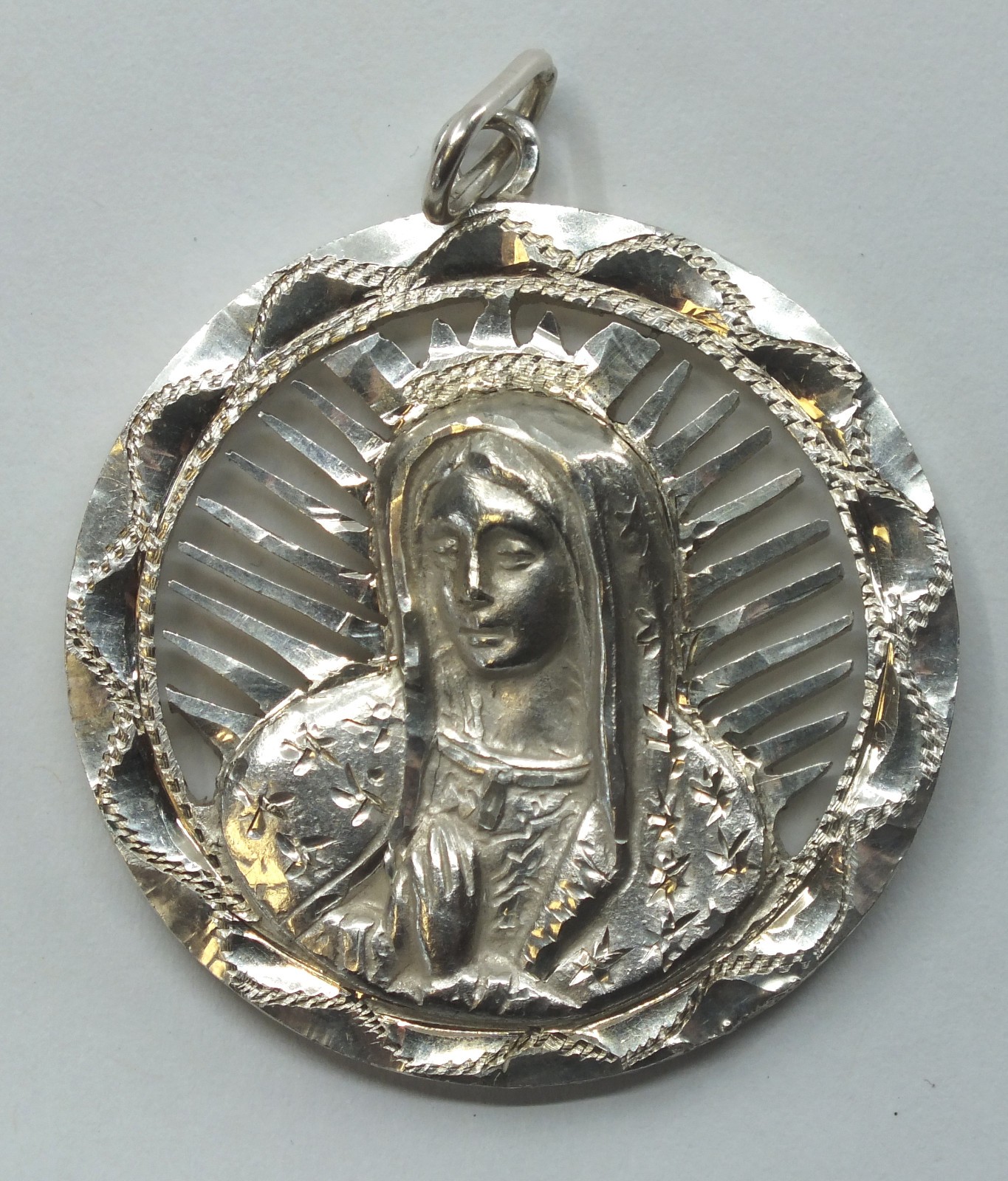 1951 Mexico Silver Coin 5 Pesos Cut-Out Virgin Mary Art Guadalupe Pendant - R213