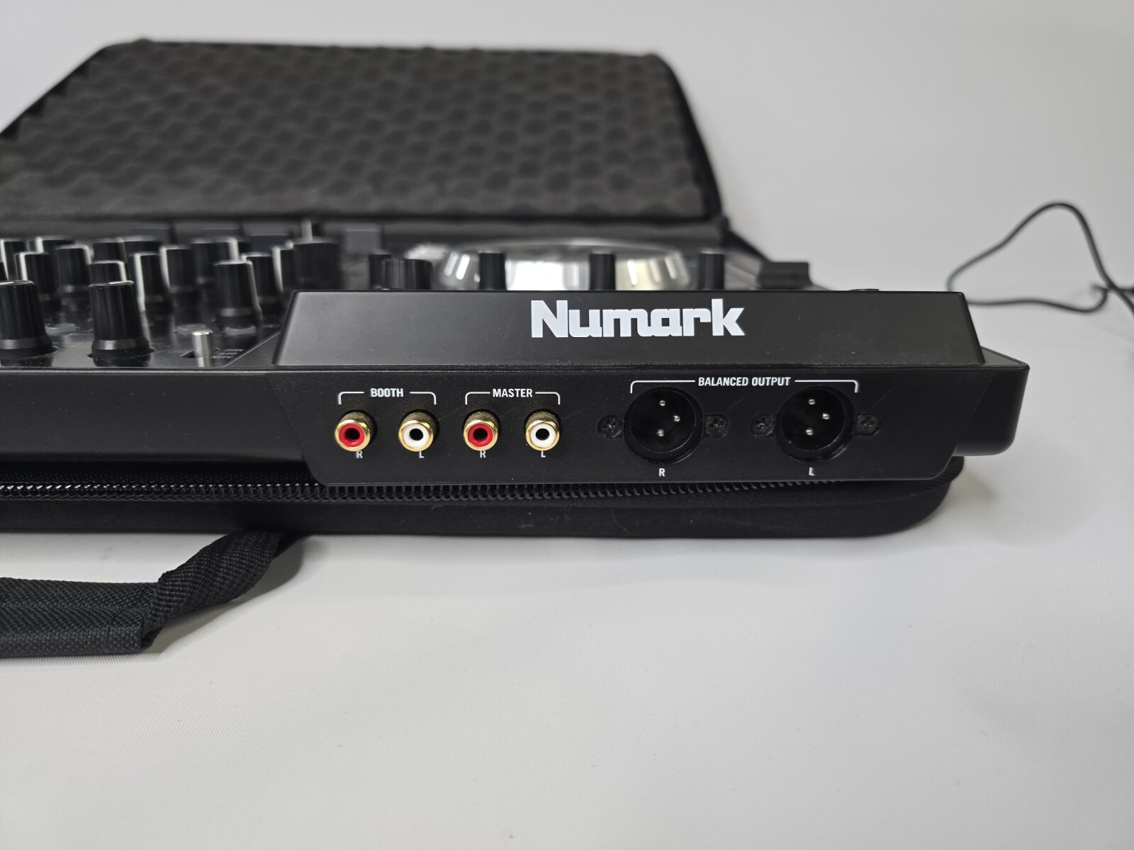 Numark Nv Dj Controller With Carry Case