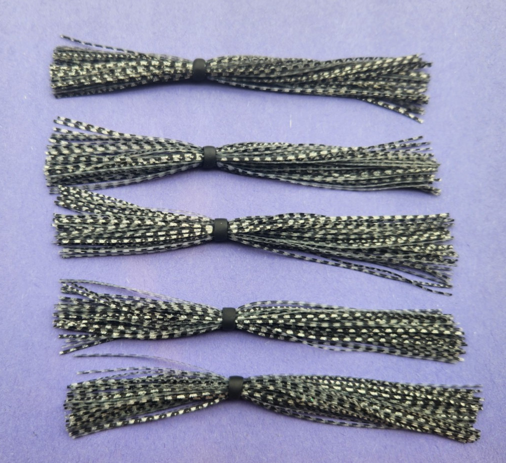 5 silicone Skirt Silver Fish Scale  5-A252 Lure Spinnerbait Buzz Bass Tackle Jig