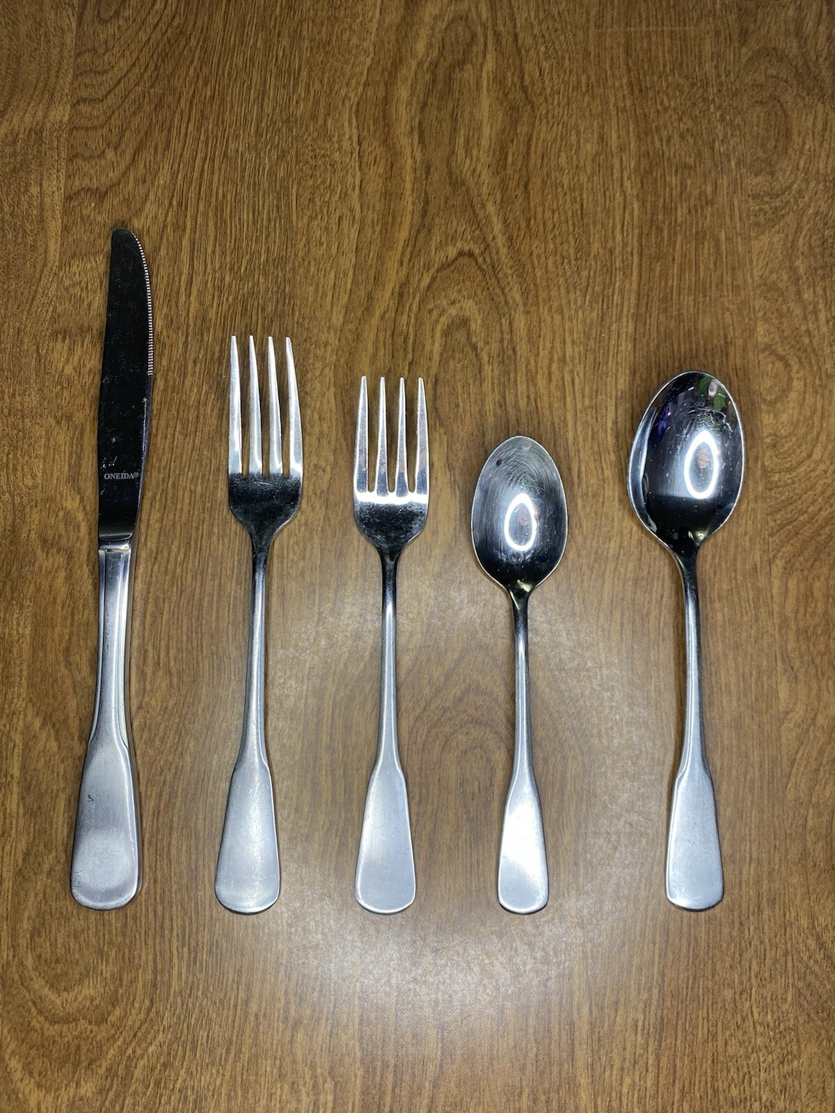 Oneida Colonial Boston Glossy Stainless Flatware 5 Piece Place Setting