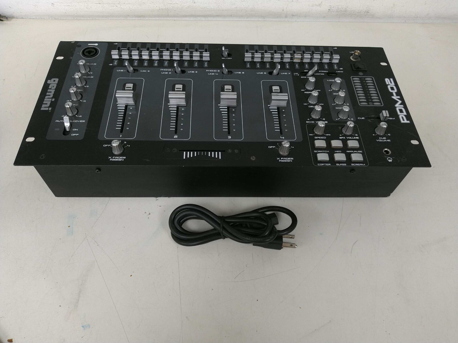 GEMINI PDM-02 4 CHANNEL 19" DJ Mixer With 10 Band Equalizer with power cable