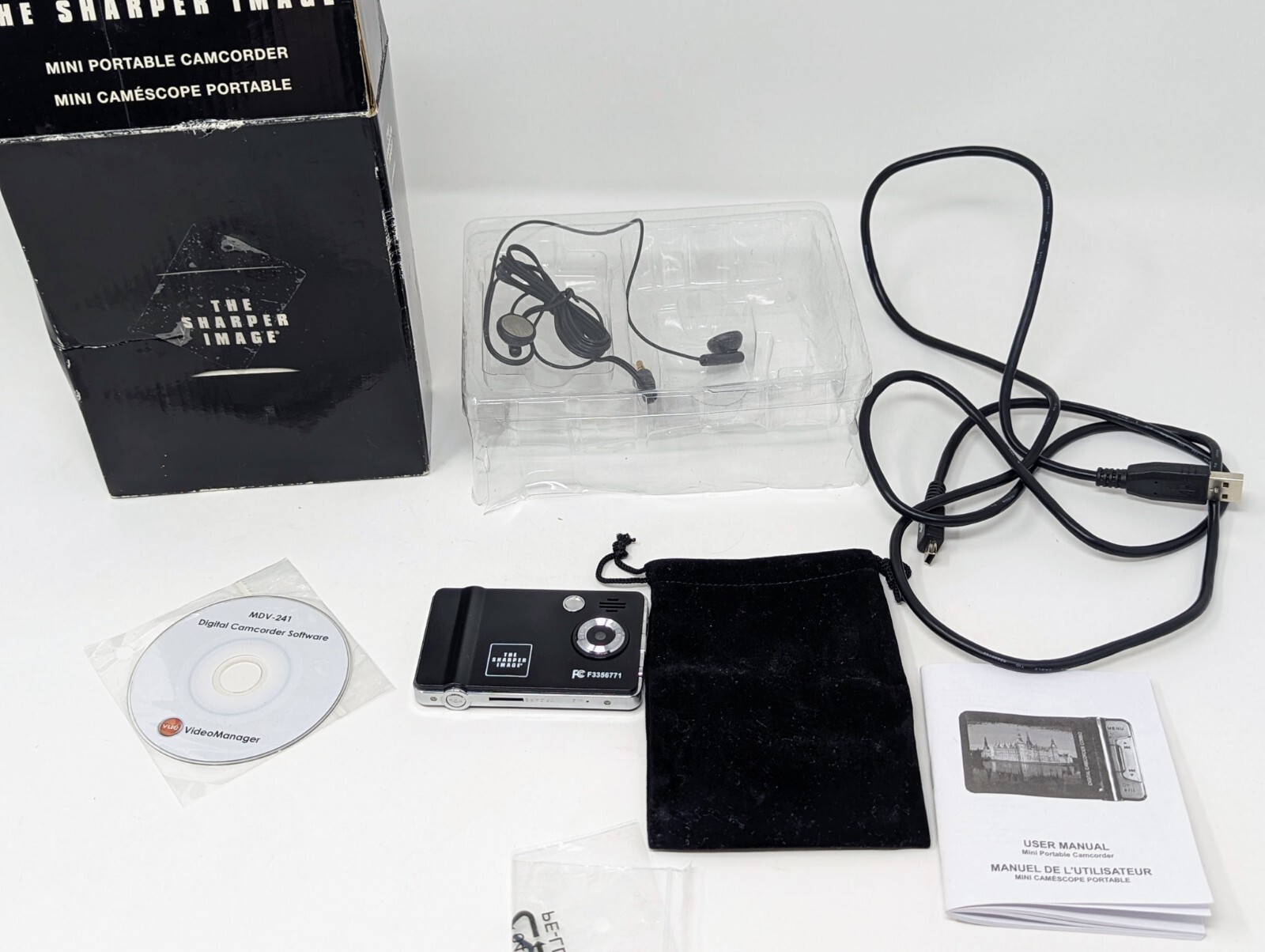 Sharper Image F3356771 128 MB Camcorder with Box -  Black - READ DESCRIPTION