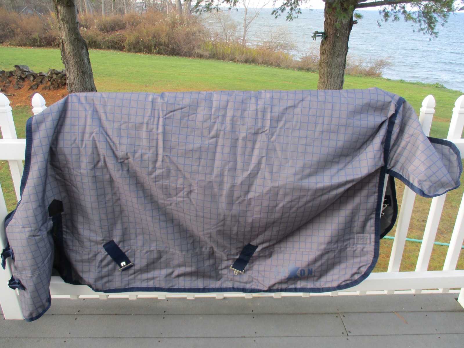 New 69'' Saxon 600D Standard  Medium Weight Waterproof Turnout Blanket w Gusset