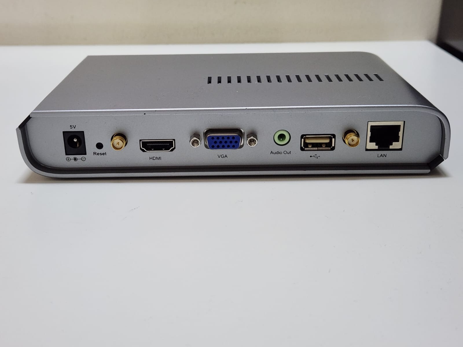 EDIMAD WP-S1100 WIRELESS 802.11n WIRELESS PROJECTOR SERVER