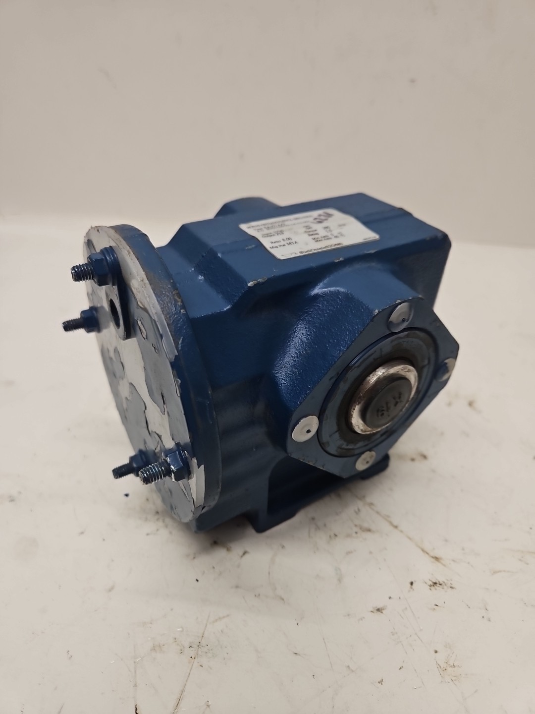 SEW-EURODRIVE SA37/A/T 870110779.14.13.001 Gearbox 8.00 Ratio NO MOTOR