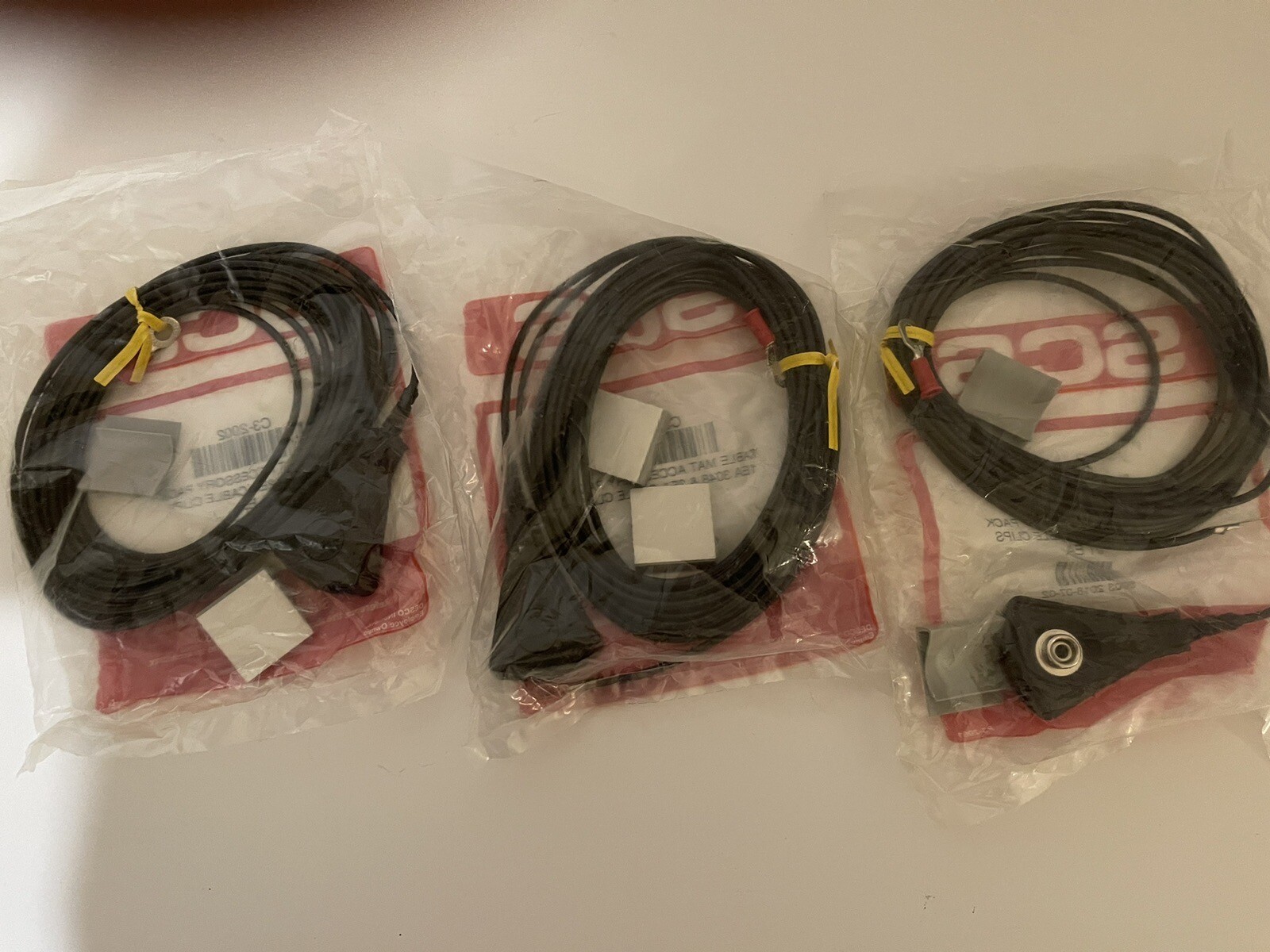 ESD Table mat accesories pack, 1 ea 3048 & 2 ea cable clips
