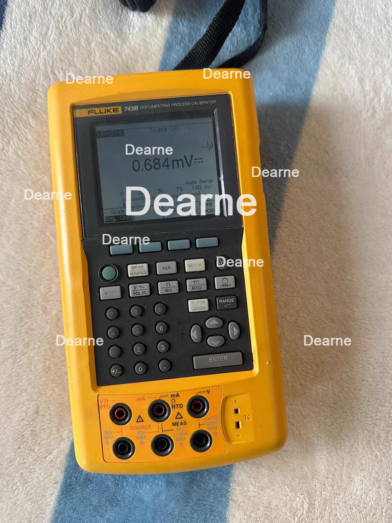 Fluke 743B Documenting Process Calibrator