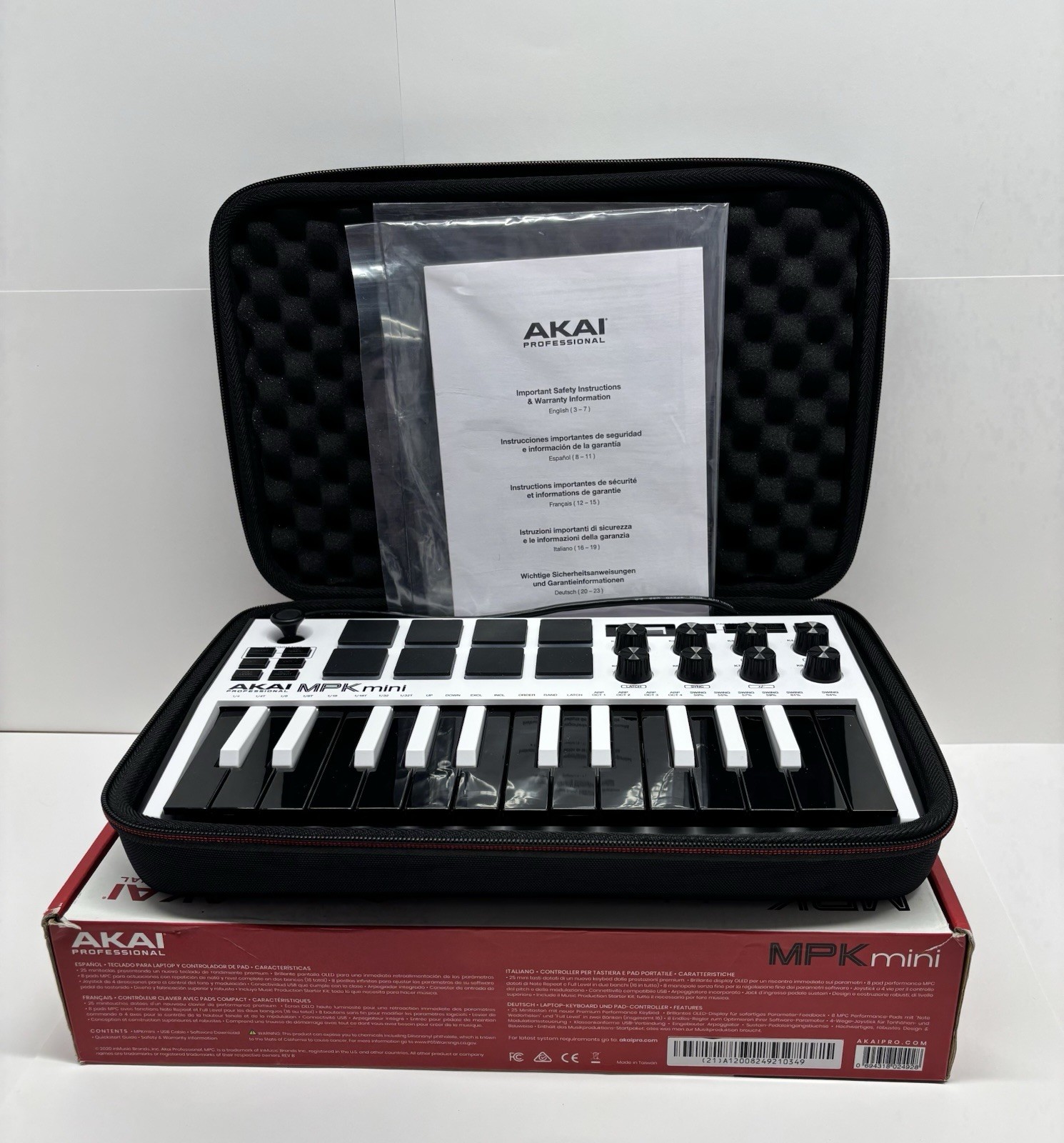 AKAI Professional MPK Mini Limited Edition White MIDI Keyboard Controller