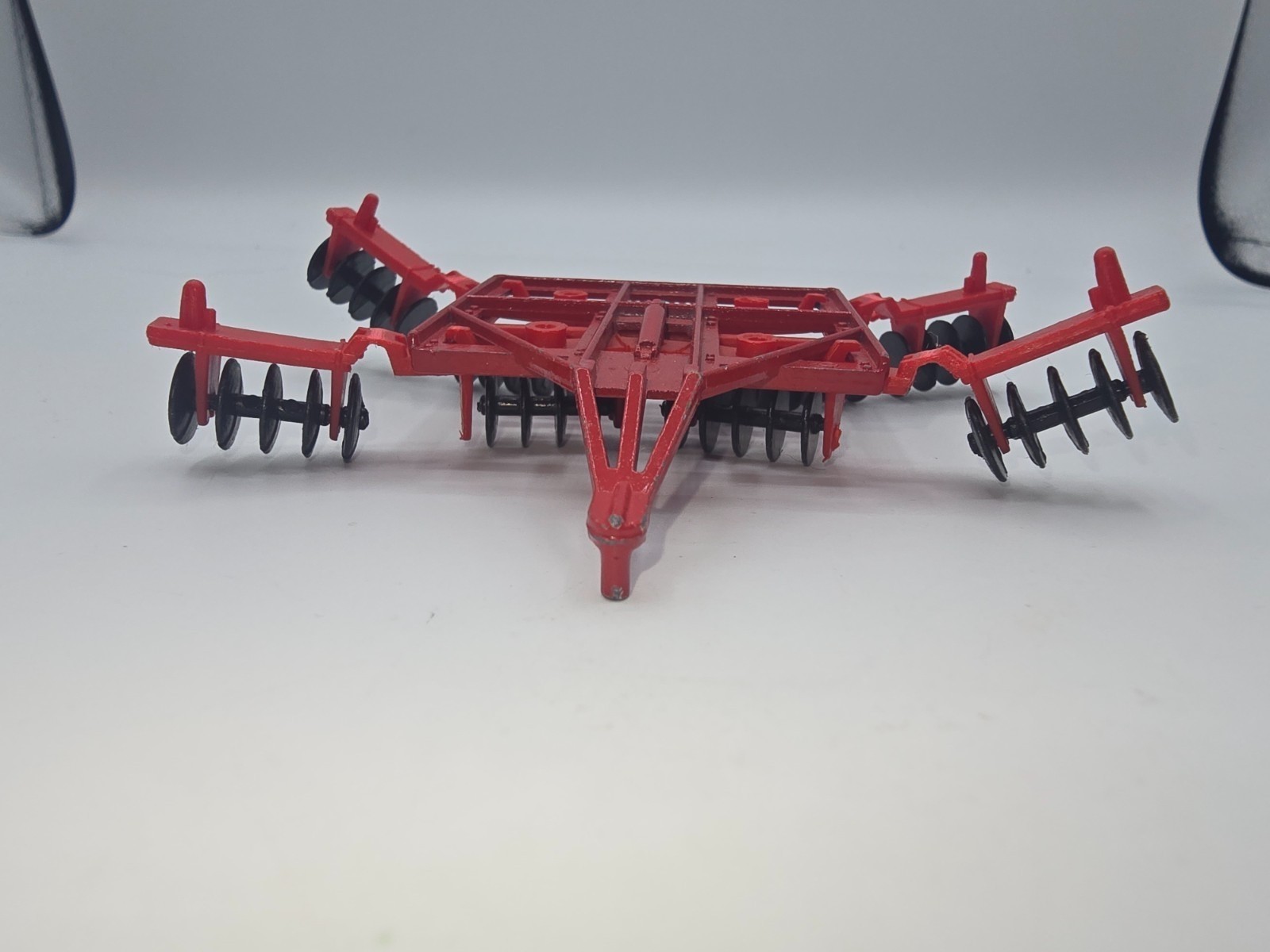 ERTL 1/64 Scale Diecast IH International Disk Harrow Farm Toy