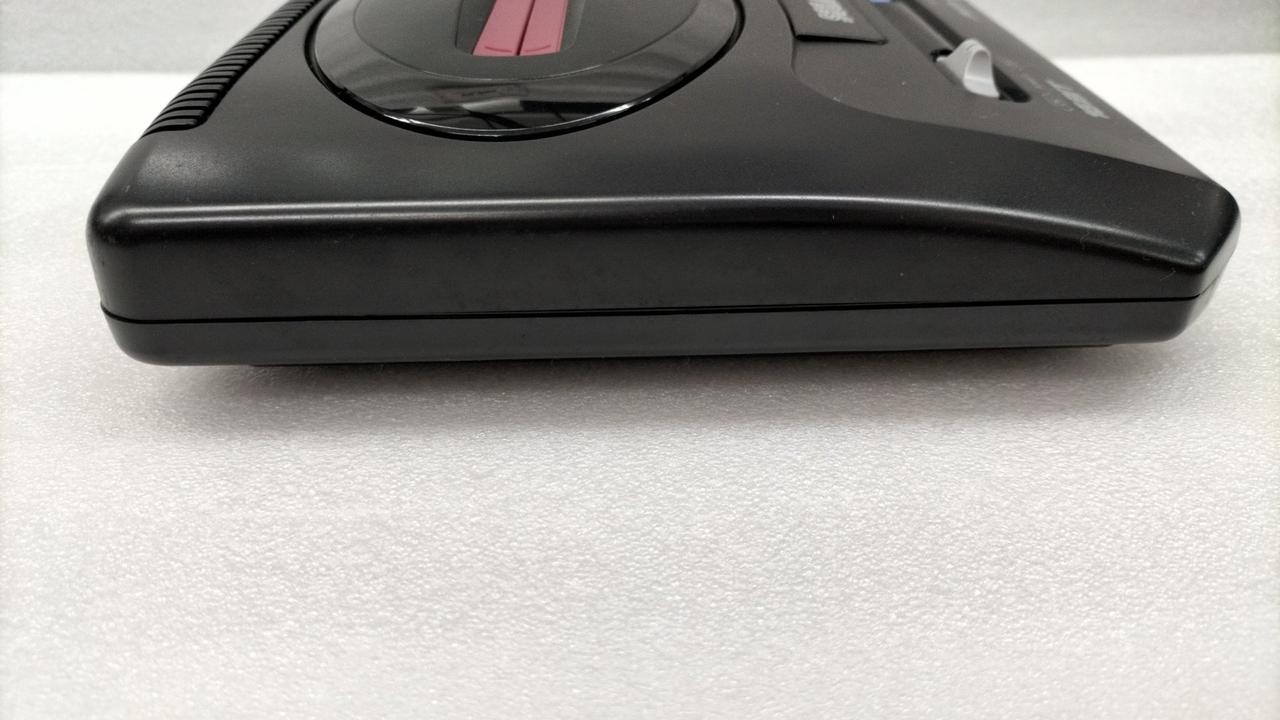 Mega Drive 2 Model HAA 2502 SEGA