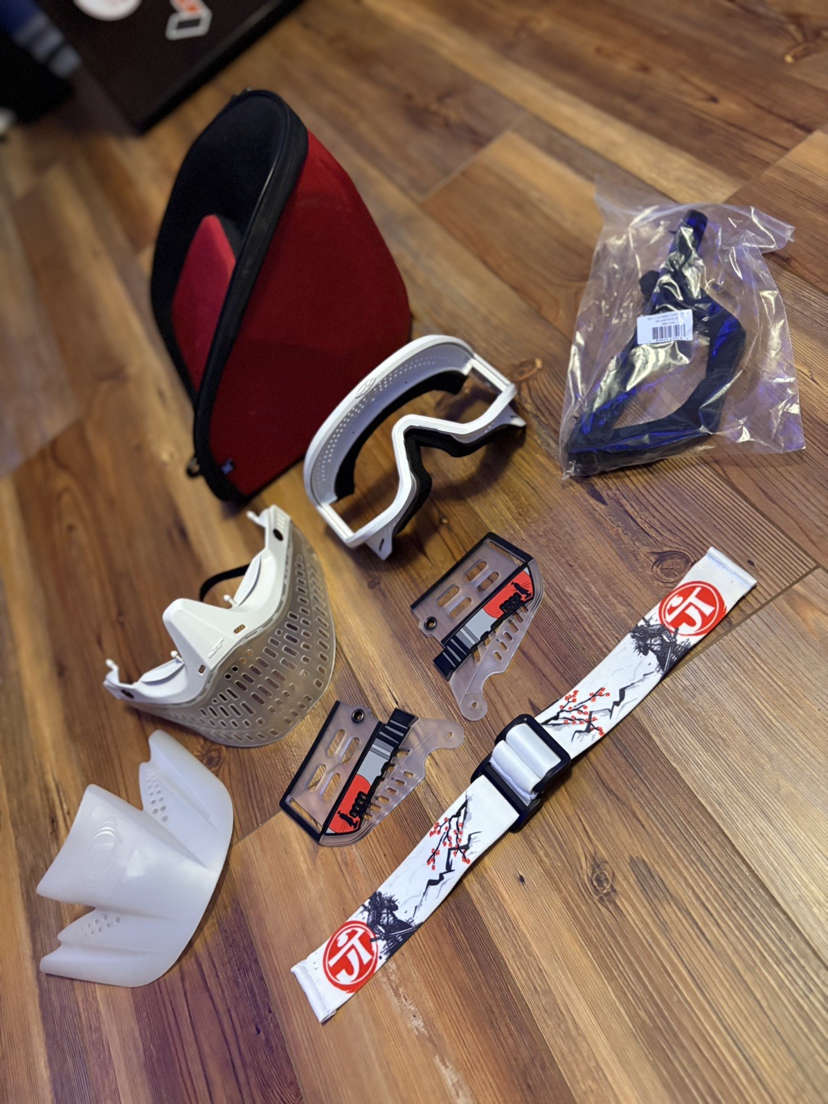 JT Proflex Samurai Set-DV8 Ears Cherry Blossom Strap Frost Visor White/Clear