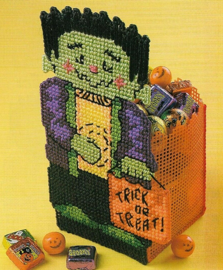 MONSTER TREAT BOX CANDY HOLDER HALLOWEEN PLASTIC CANVAS PATTERN INSTRUCTIONS